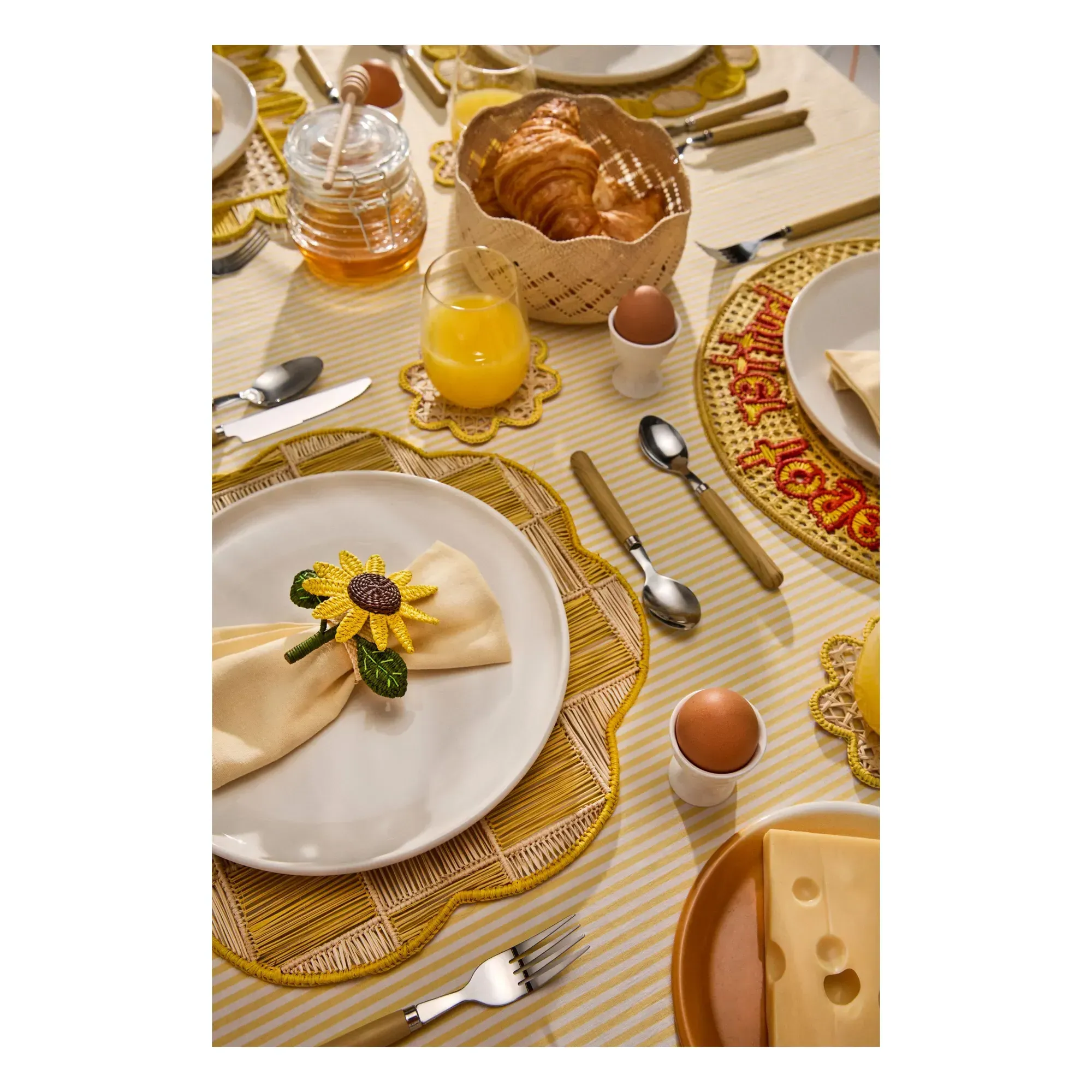 Sunflower Napkin Ring - Yellow, Toquilla Palm alternate view