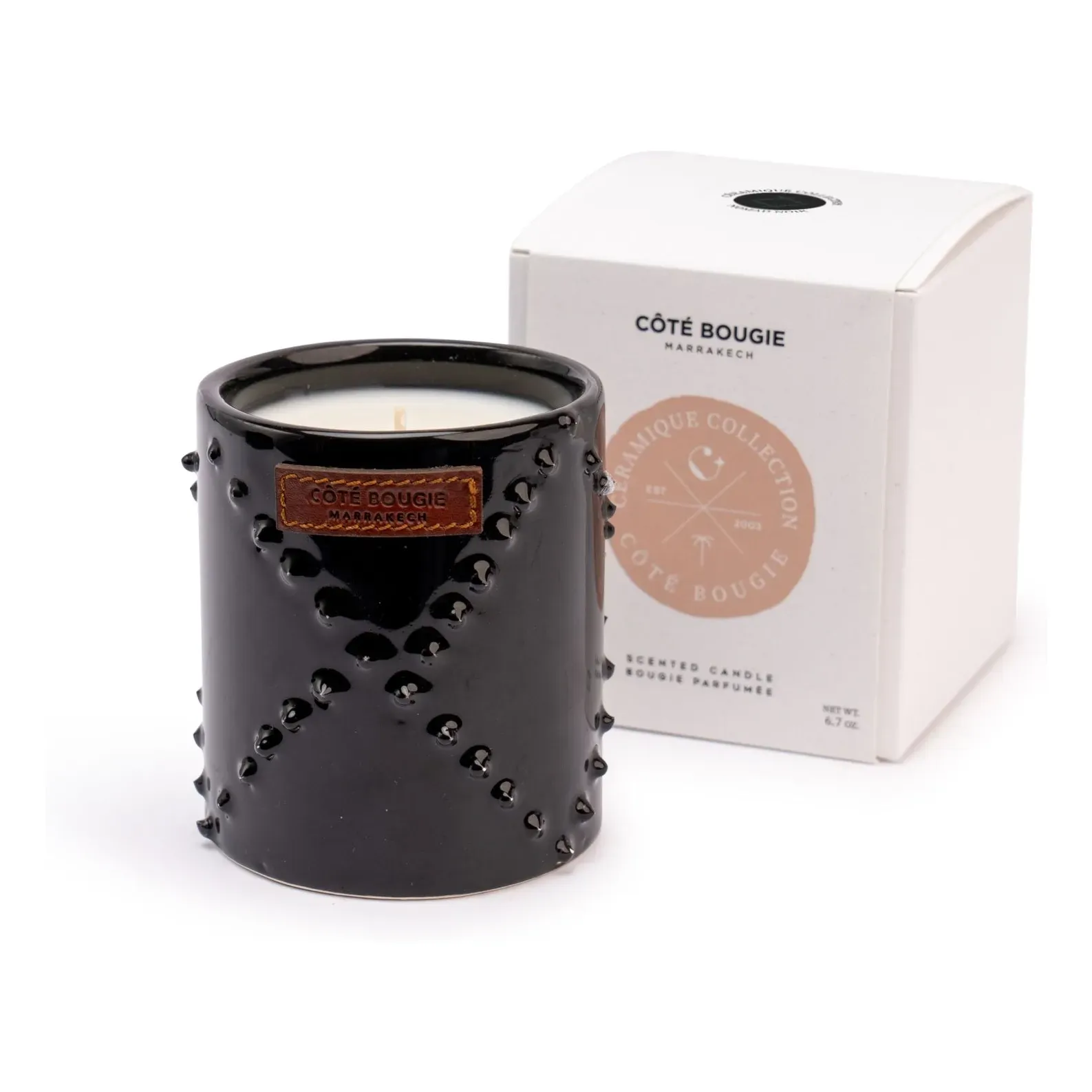 Nomad Noir Atlas Cedar Scented Candle - Black, Ceramic product