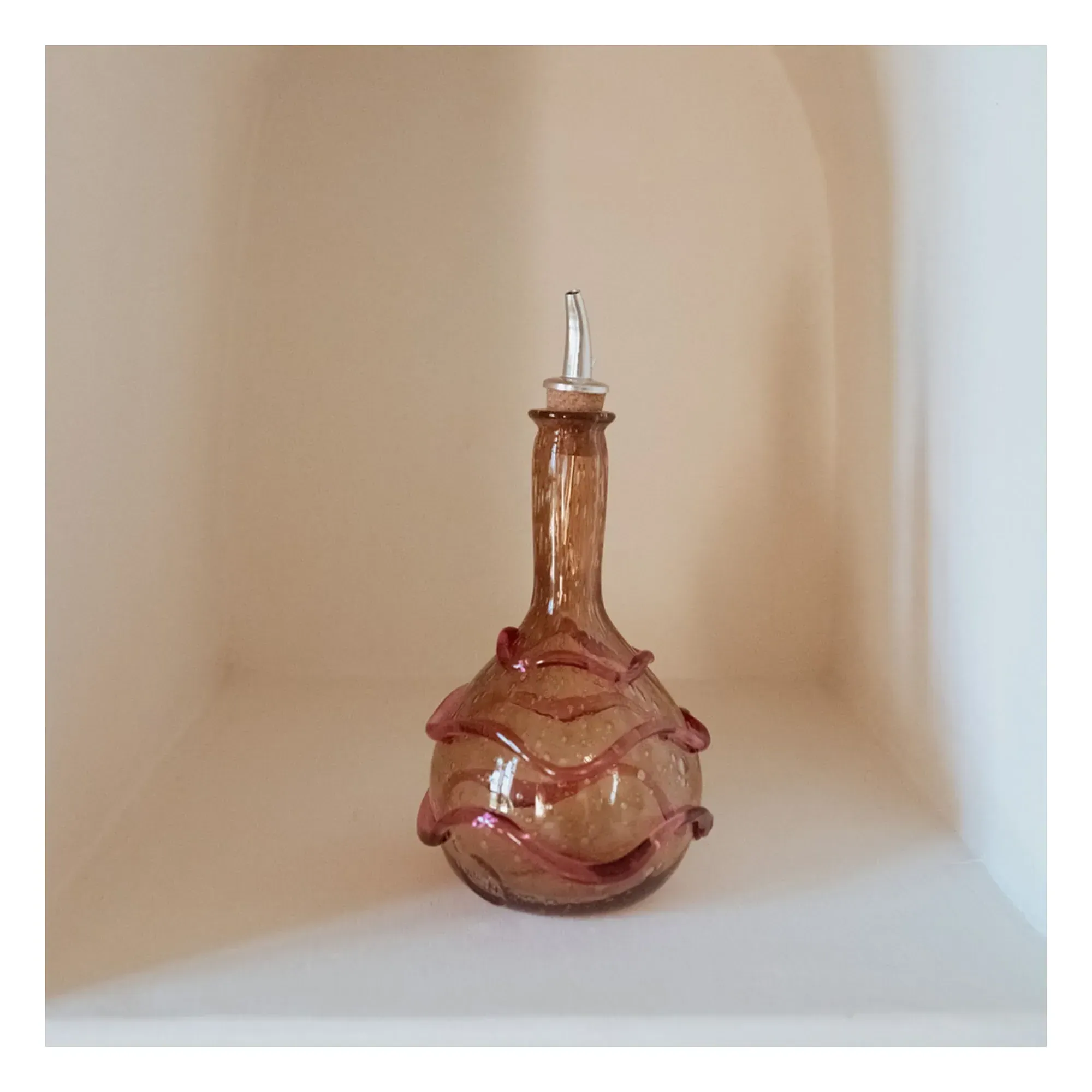 Romeo Oil Cruet - Pink, Glass alternate view
