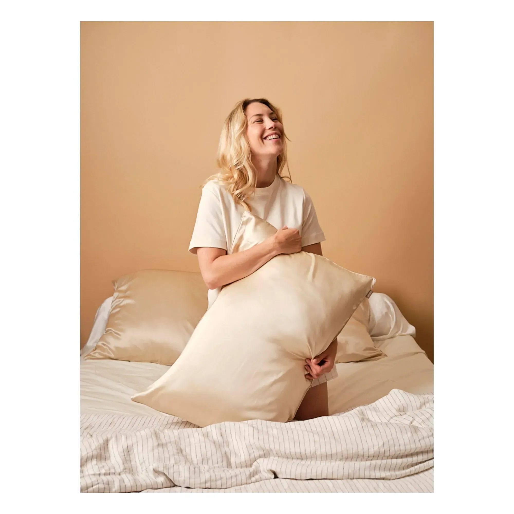 Mulberry Silk Pillowcase - Champagne alternate view