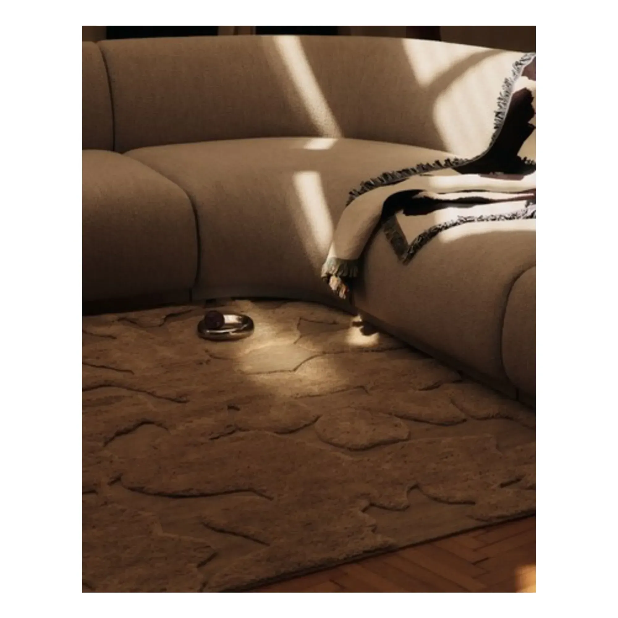 Cilla Wool Flatweave Rug - Pink alternate view
