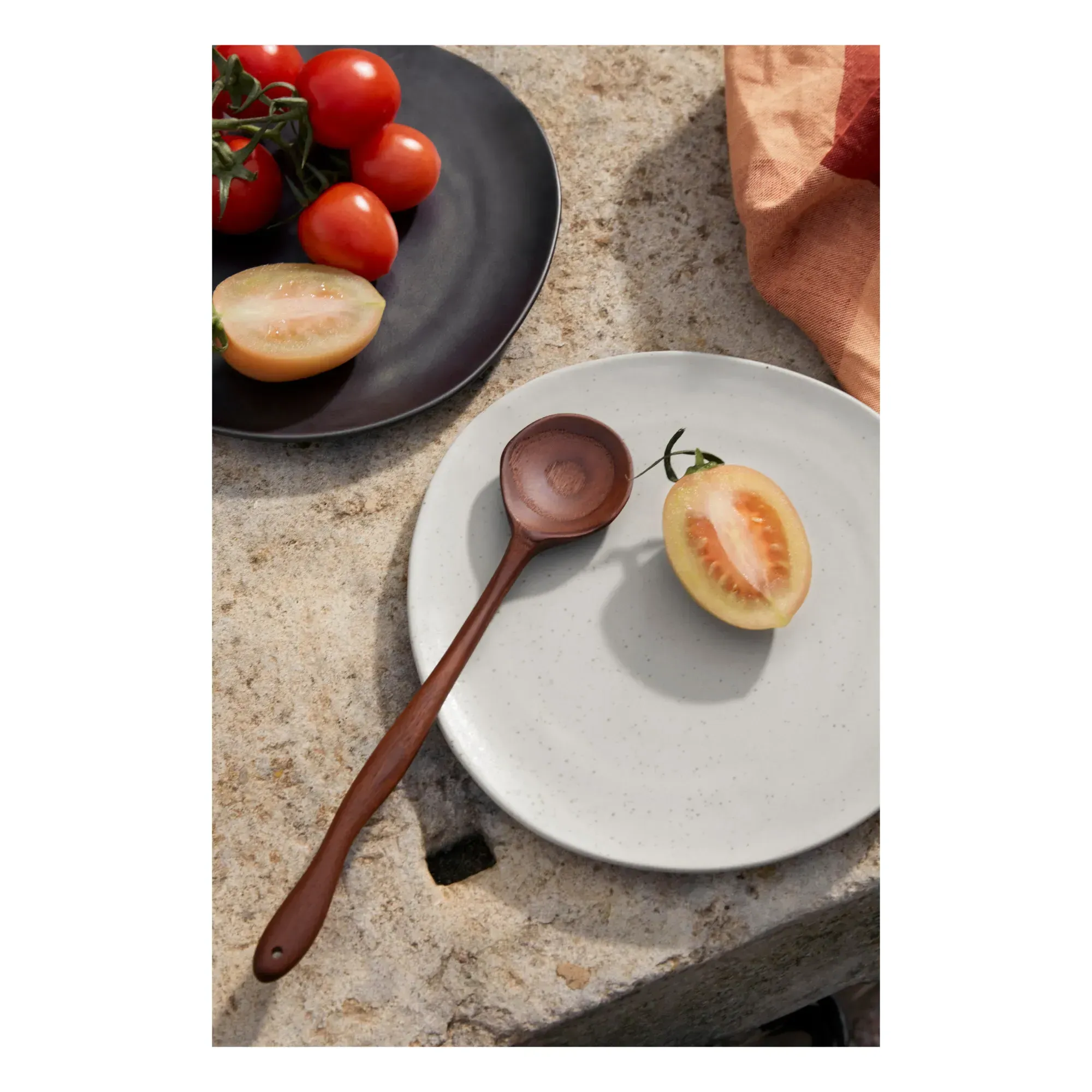 Flow Round Plate - Off White, Porcelain alternate view