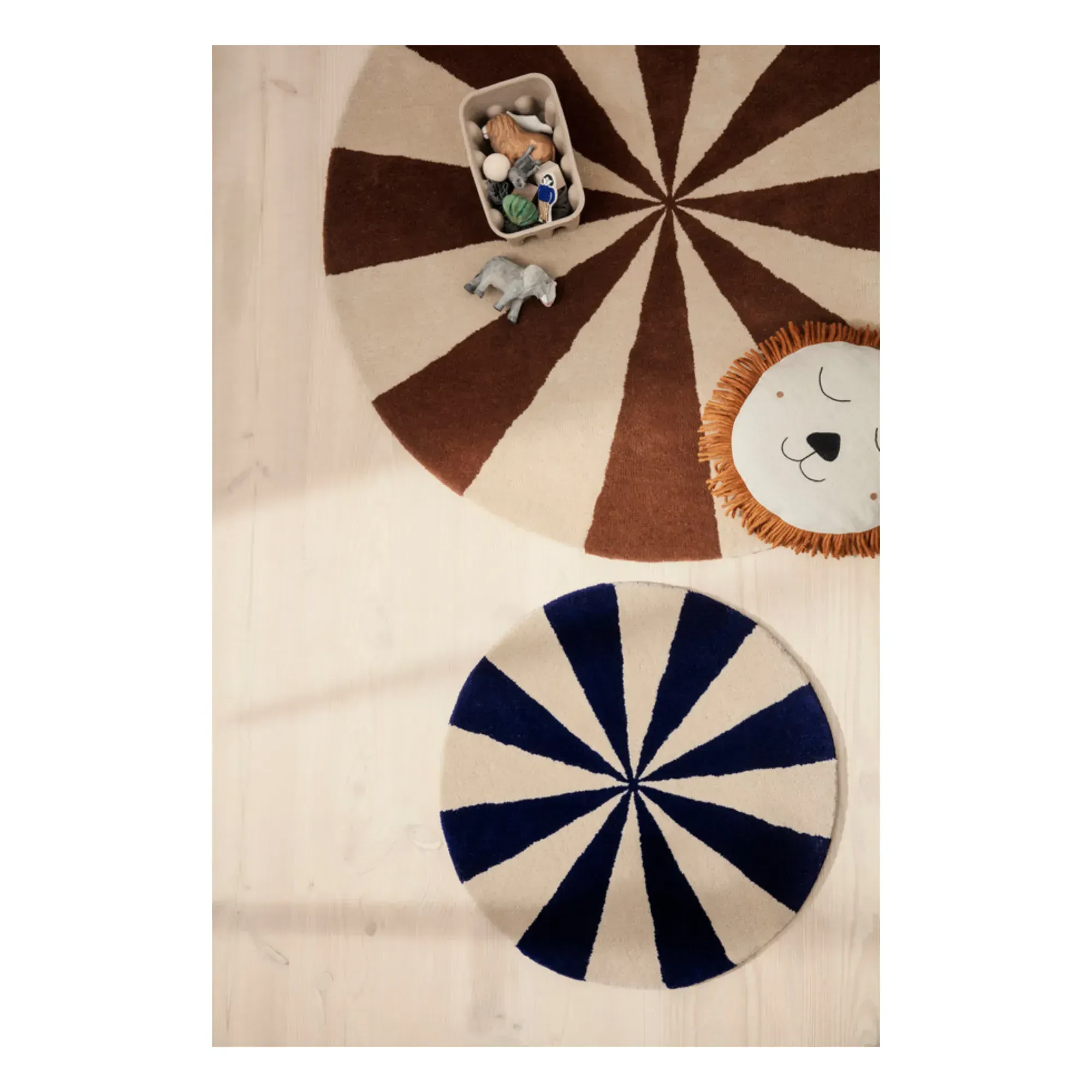 Arch Round Tufted Rug - Blue, Wool alternate view