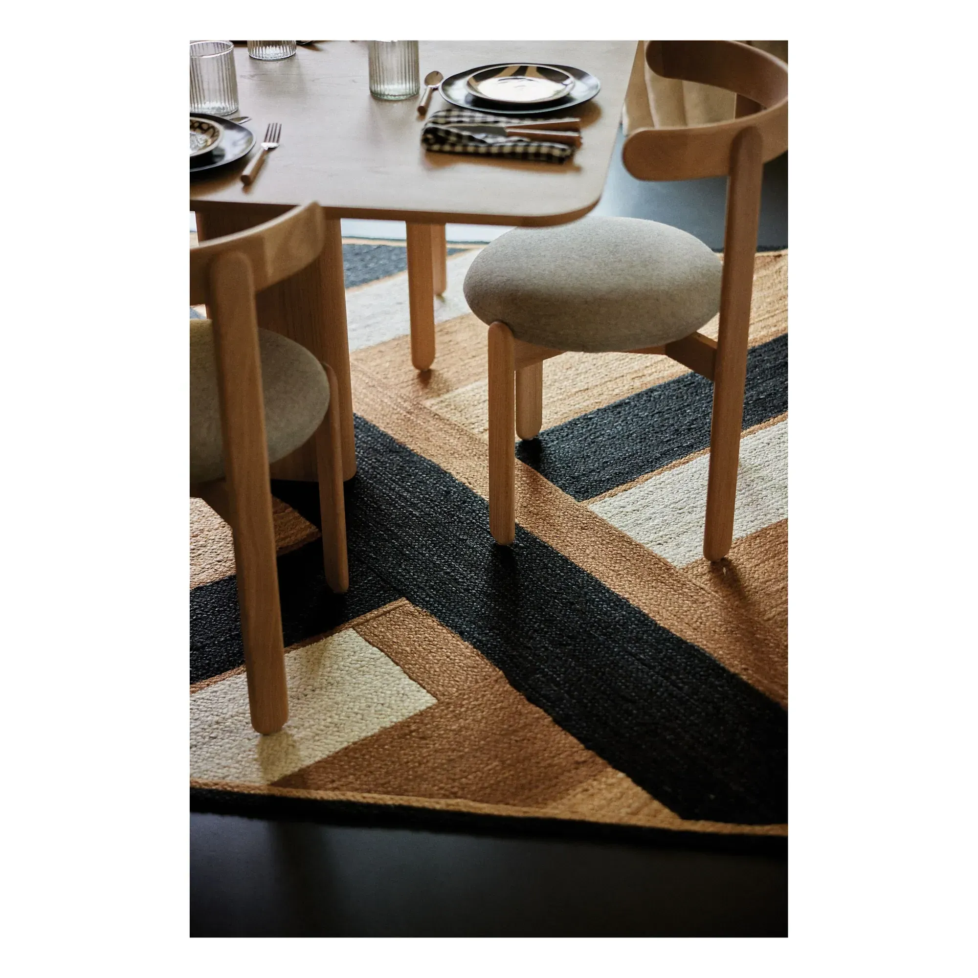 Ambroise Jute Rug - Beige product