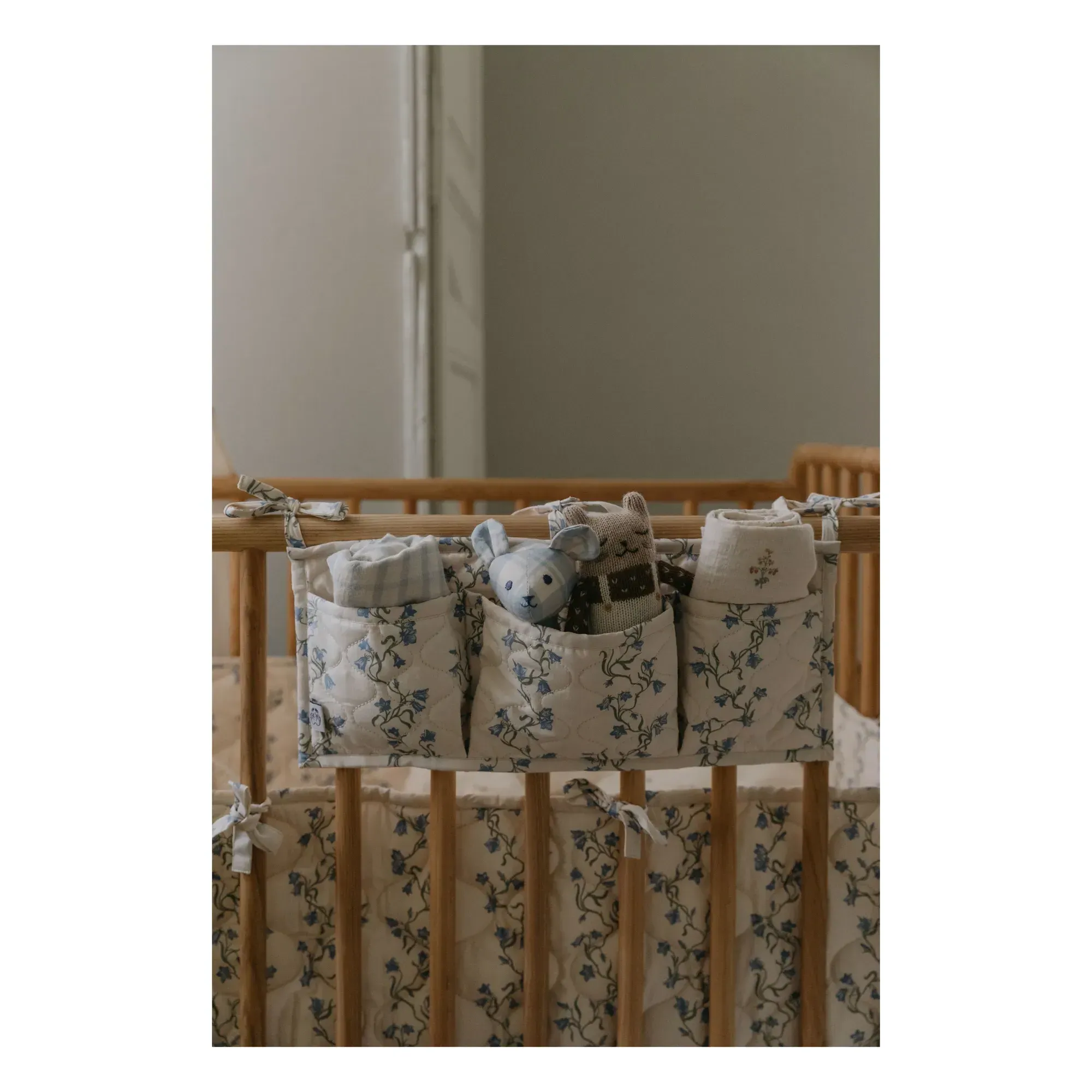 Bell Flower Crib Pouch Organizer - Ecru, Organic Cotton alternate view