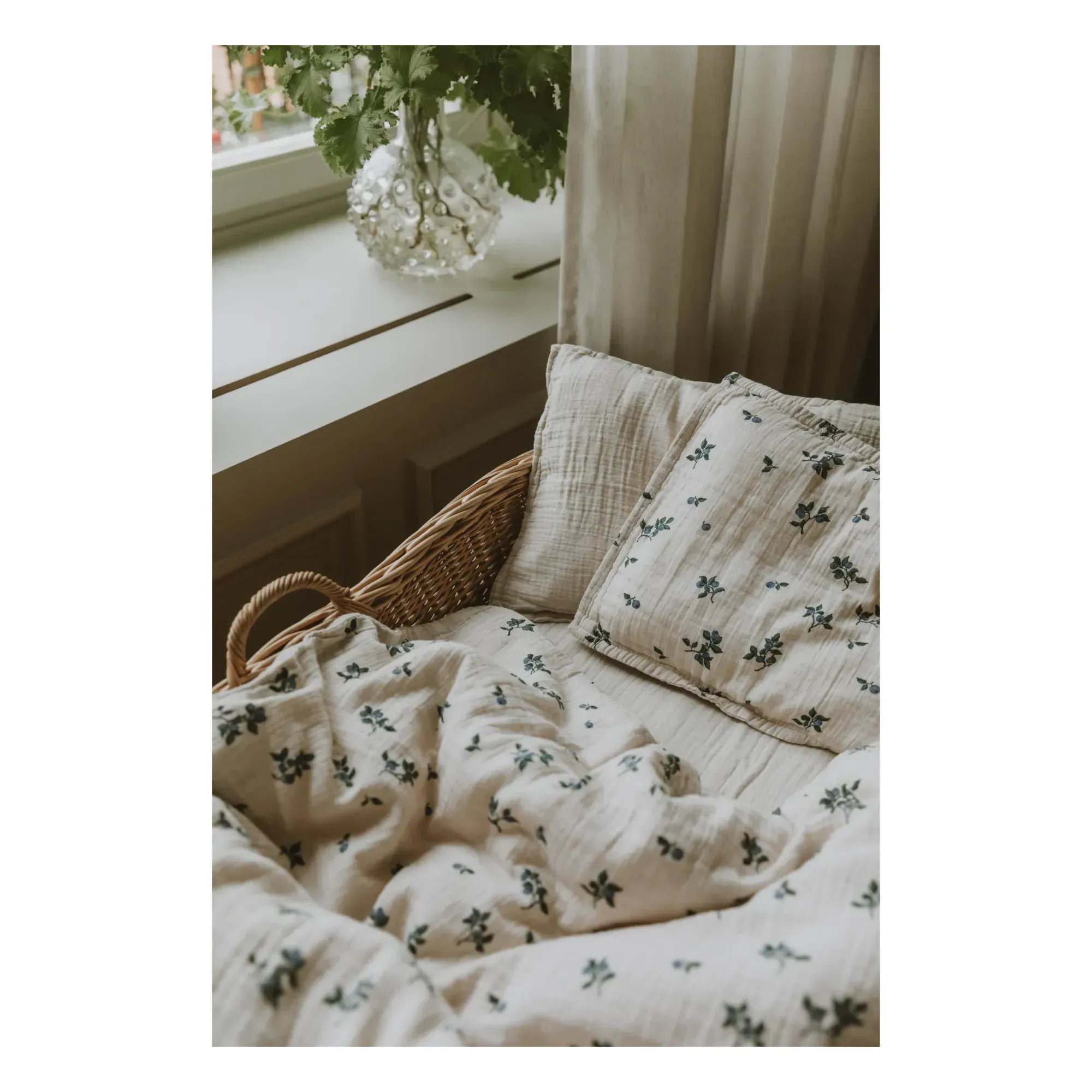 Blueberry Cotton Muslin Fitted Sheet - Ivory, Cotton alternate view