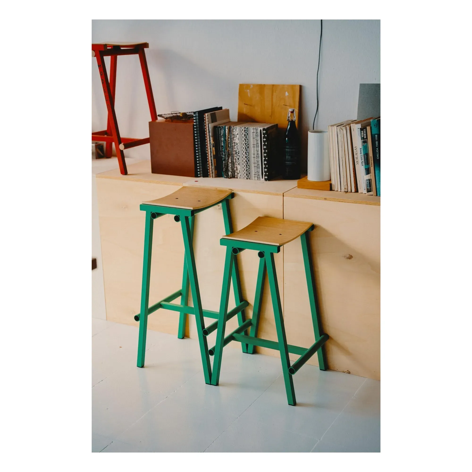 Taburete 8 Bar Stool by Marc Morro 75cm - Green, Oak & Steel alternate view