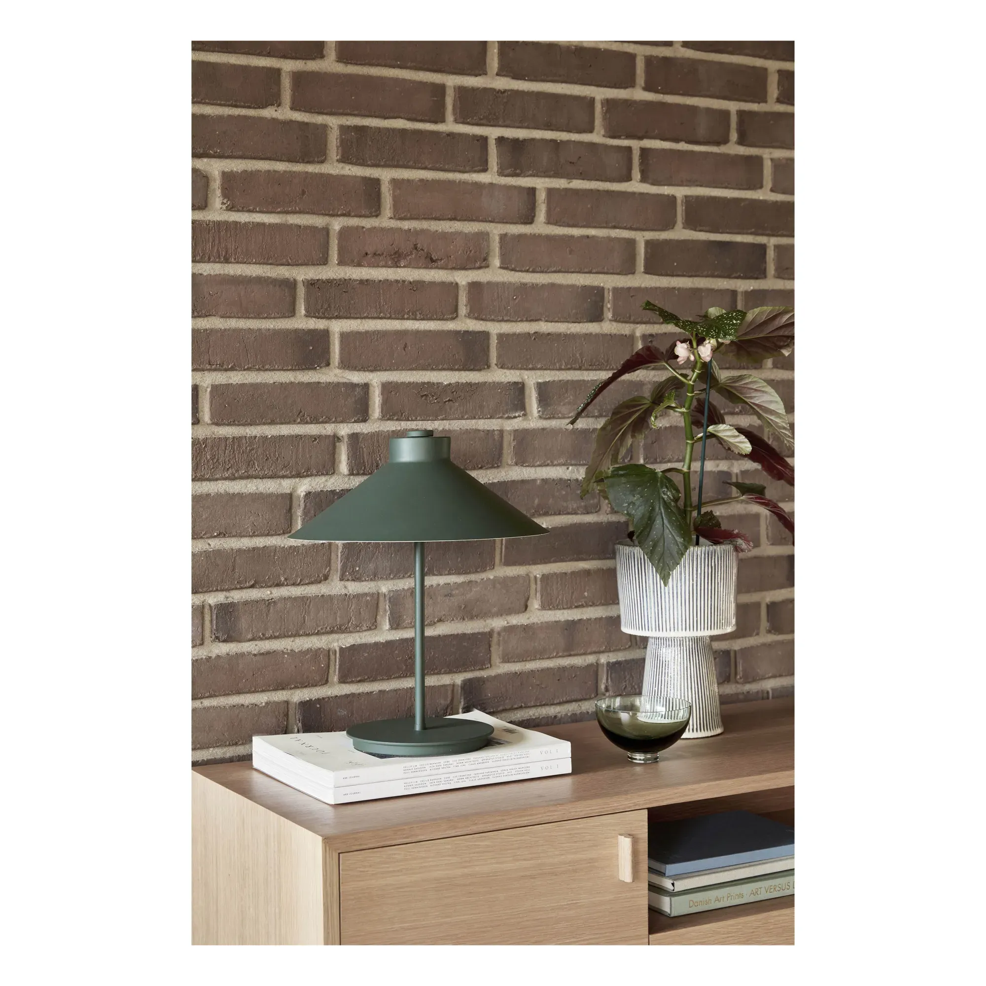 Hübsch Table Lamp with Switch - Dark Green, Metal alternate view