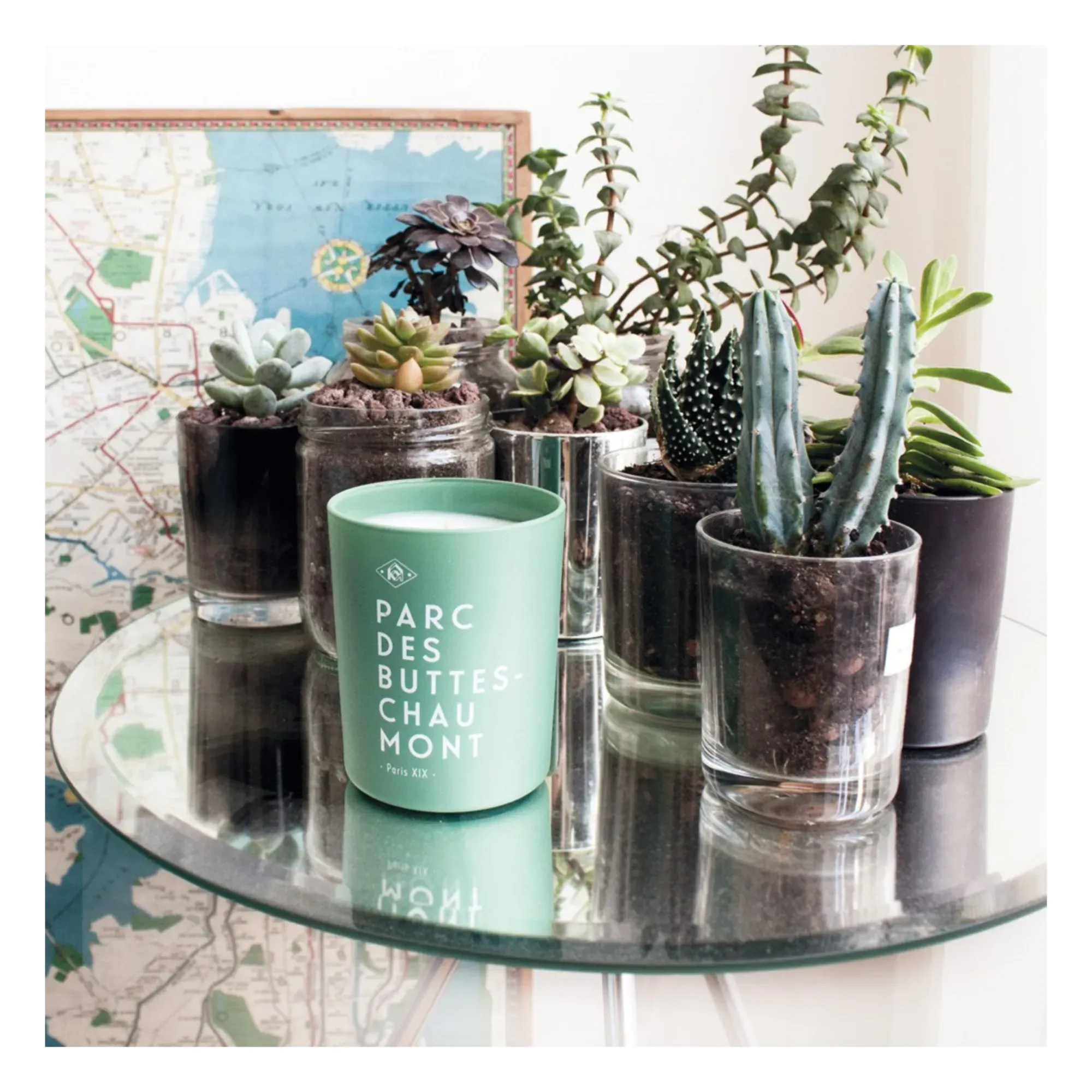 Kerzon Parc des Buttes-Chaumont Scented Candle - Green alternate view
