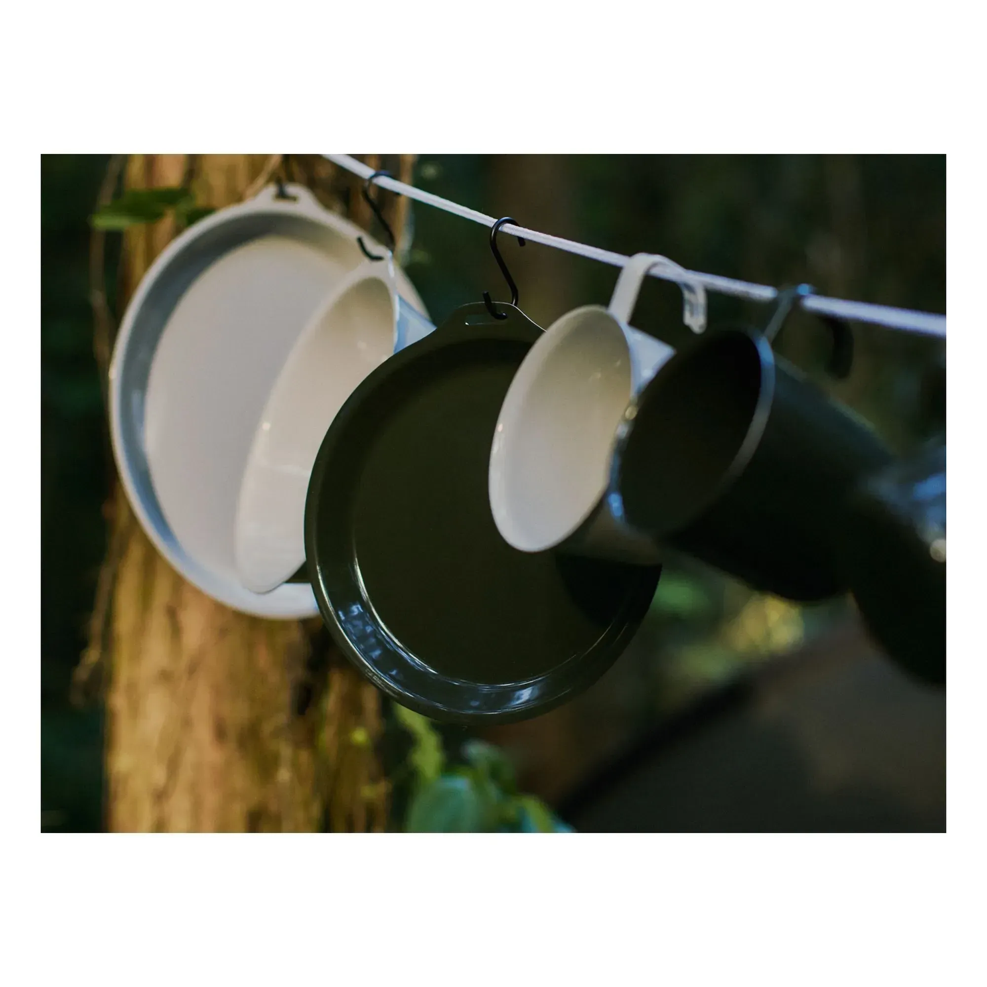 Foris Enamel Dinner Plate - Forest Green, Stainless Steel alternate view