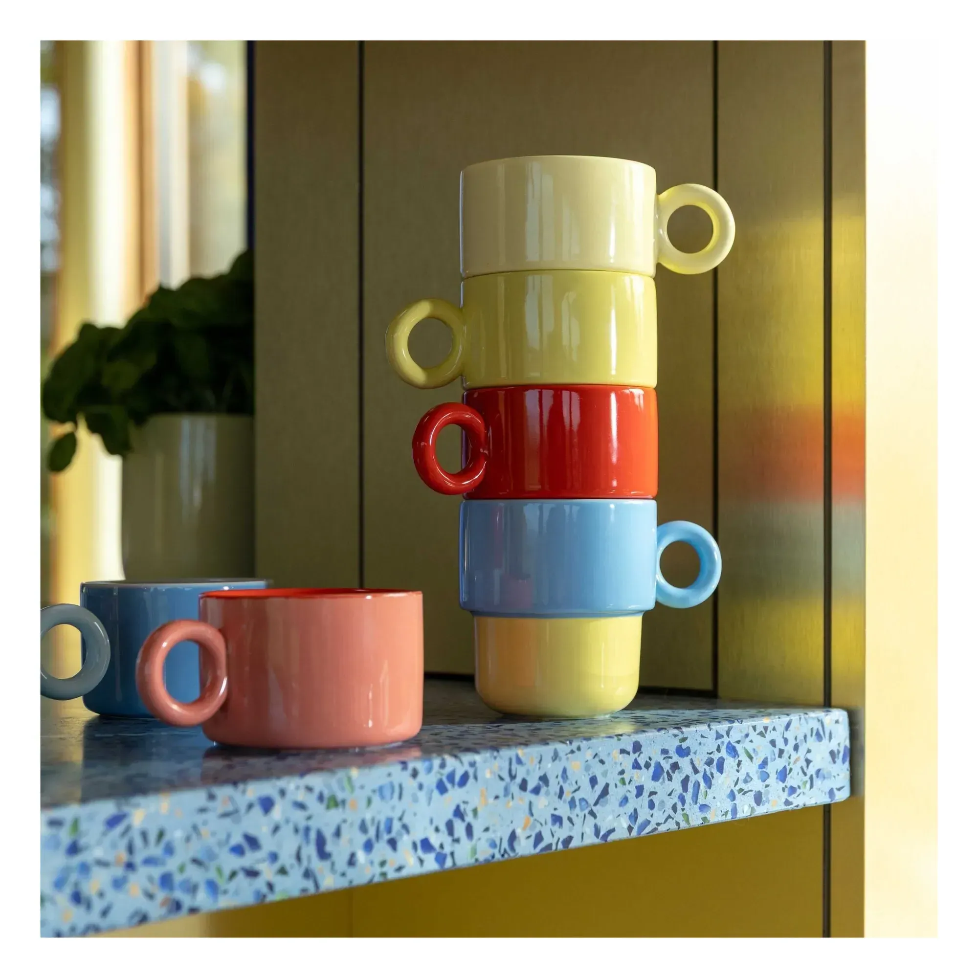 Chiquito Mugs Set of 2 - Pale Yellow, Stoneware alternate view