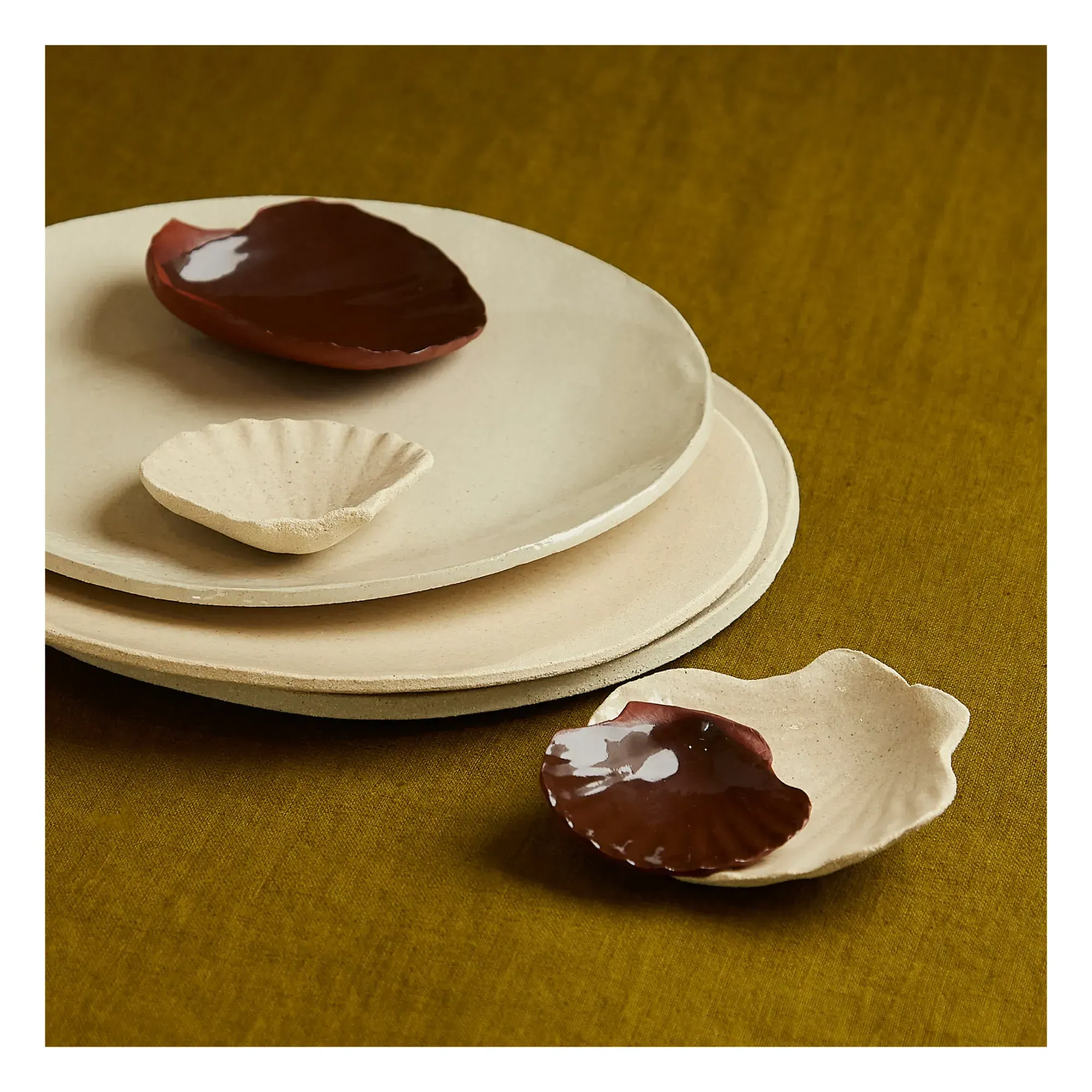 Stoneware Shell - Terracotta alternate view