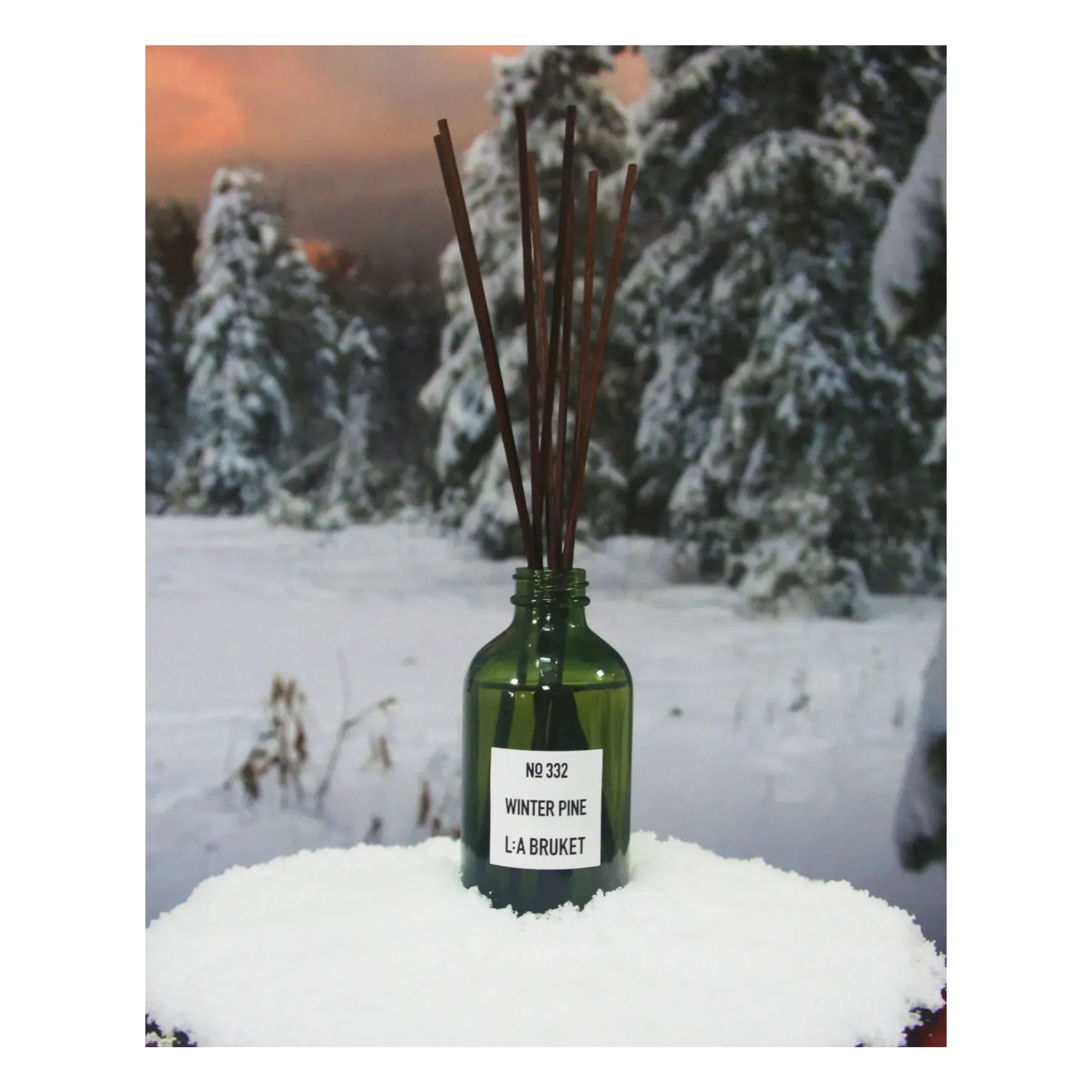Winter Pine 332 Home Diffuser Limited Edition - Green, Glass alternate view