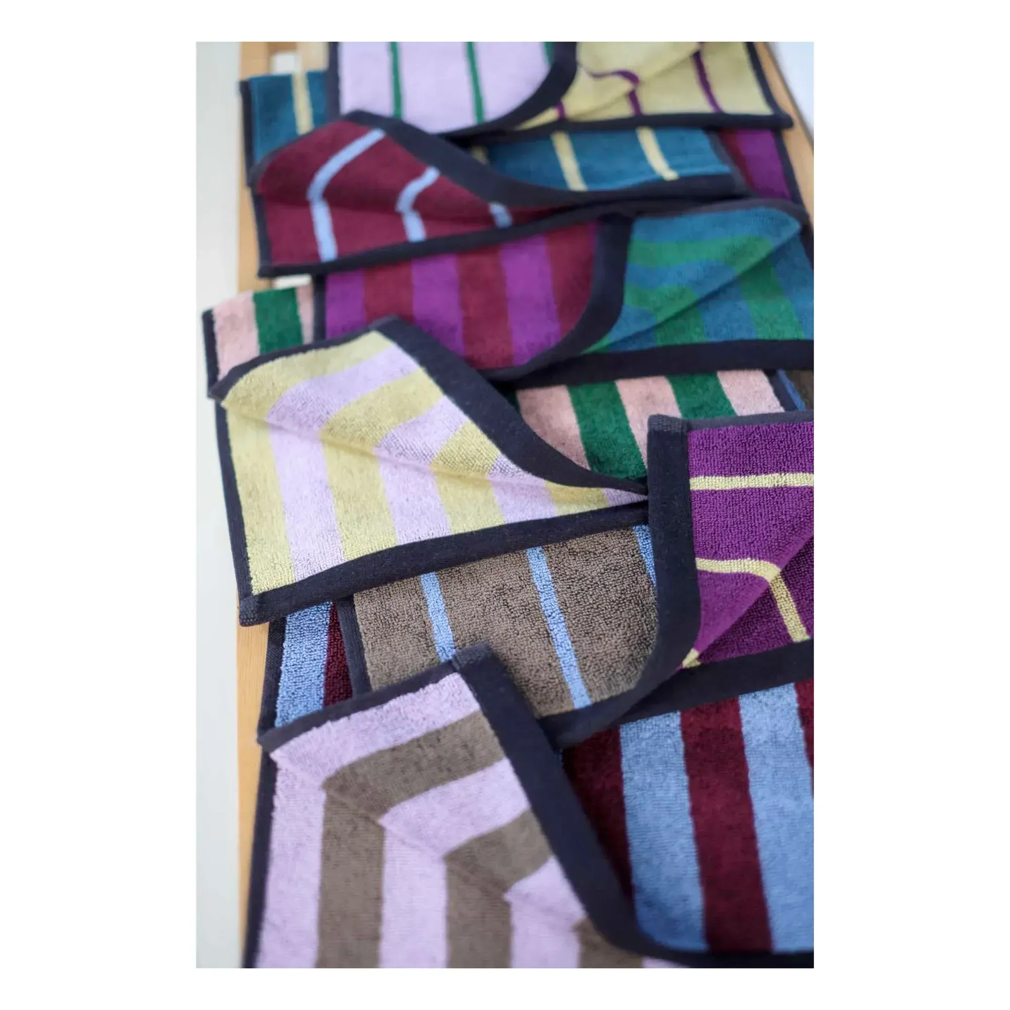 Charly Set of 2 Guest Towels - Lilac, Organic Cotton alternate view
