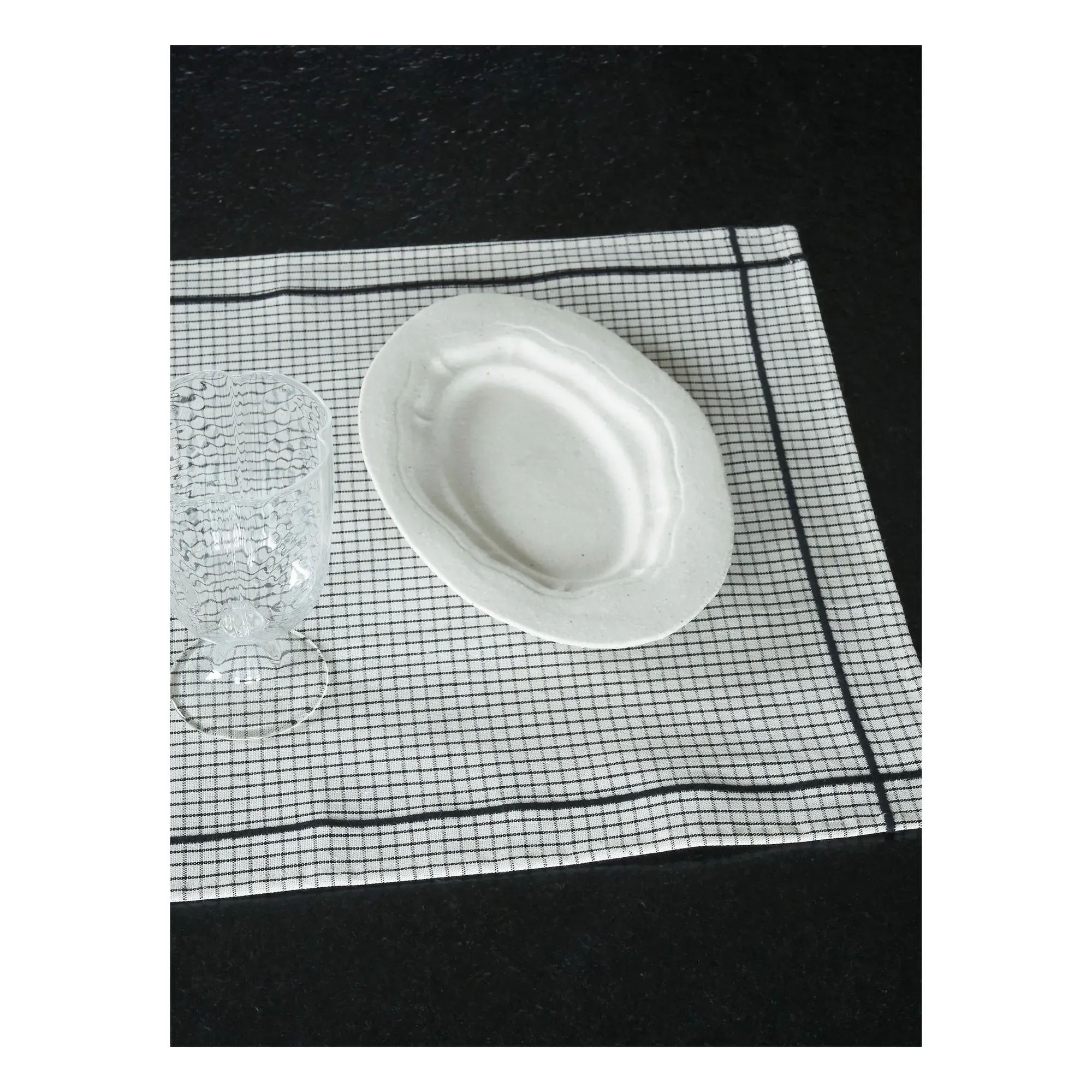 Gustave Set of 2 Placemats - Caviar, Organic Cotton alternate view