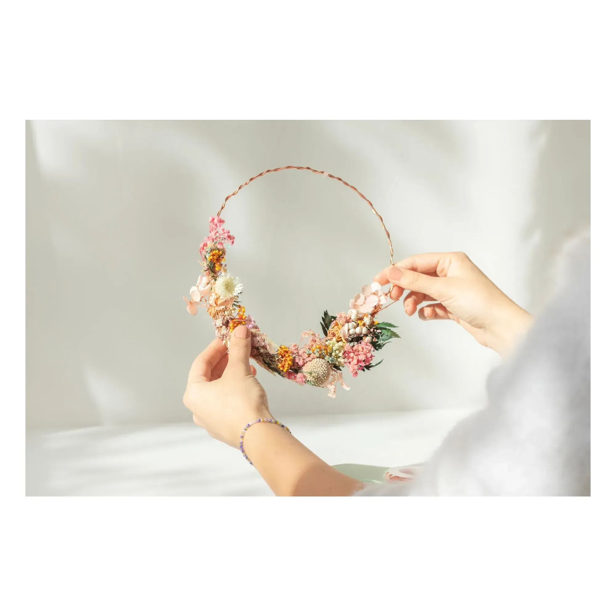 Les Épicières Dried Flower Wreath DIY Kit - Multicoloured alternate view