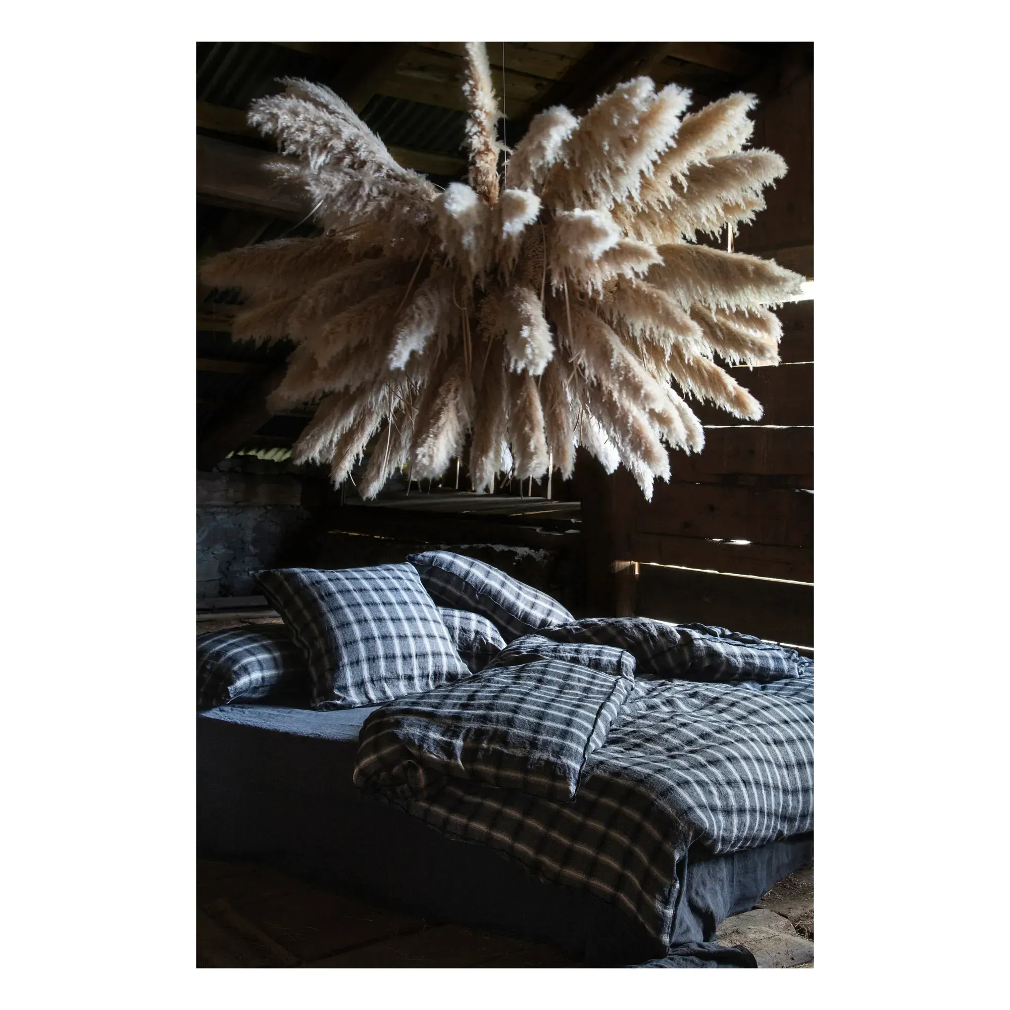 Highlands Washed Linen Pillowcase - Dark Grey alternate view