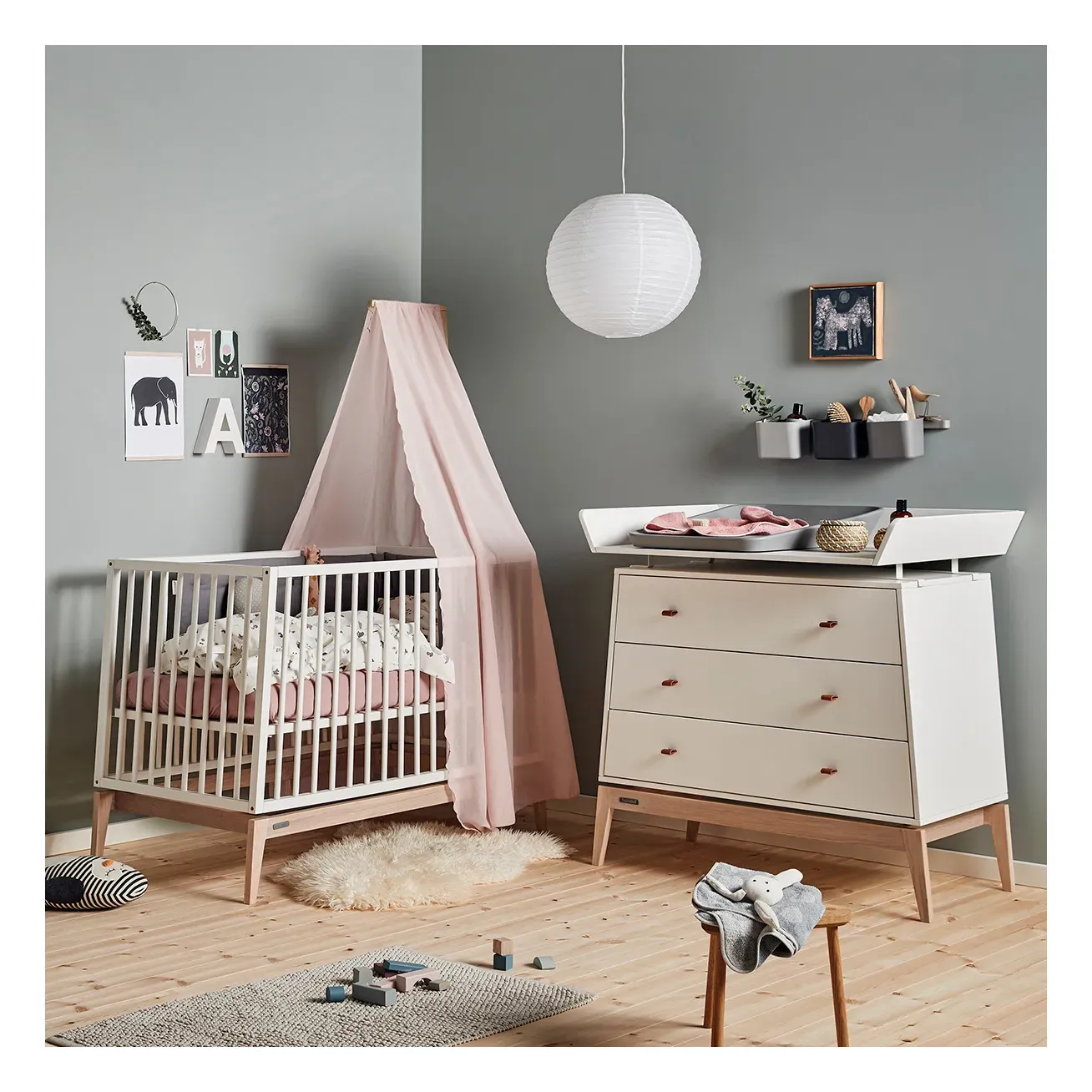 Luna Oak 3-Drawer Chest of Drawers - White, Oak alternate view