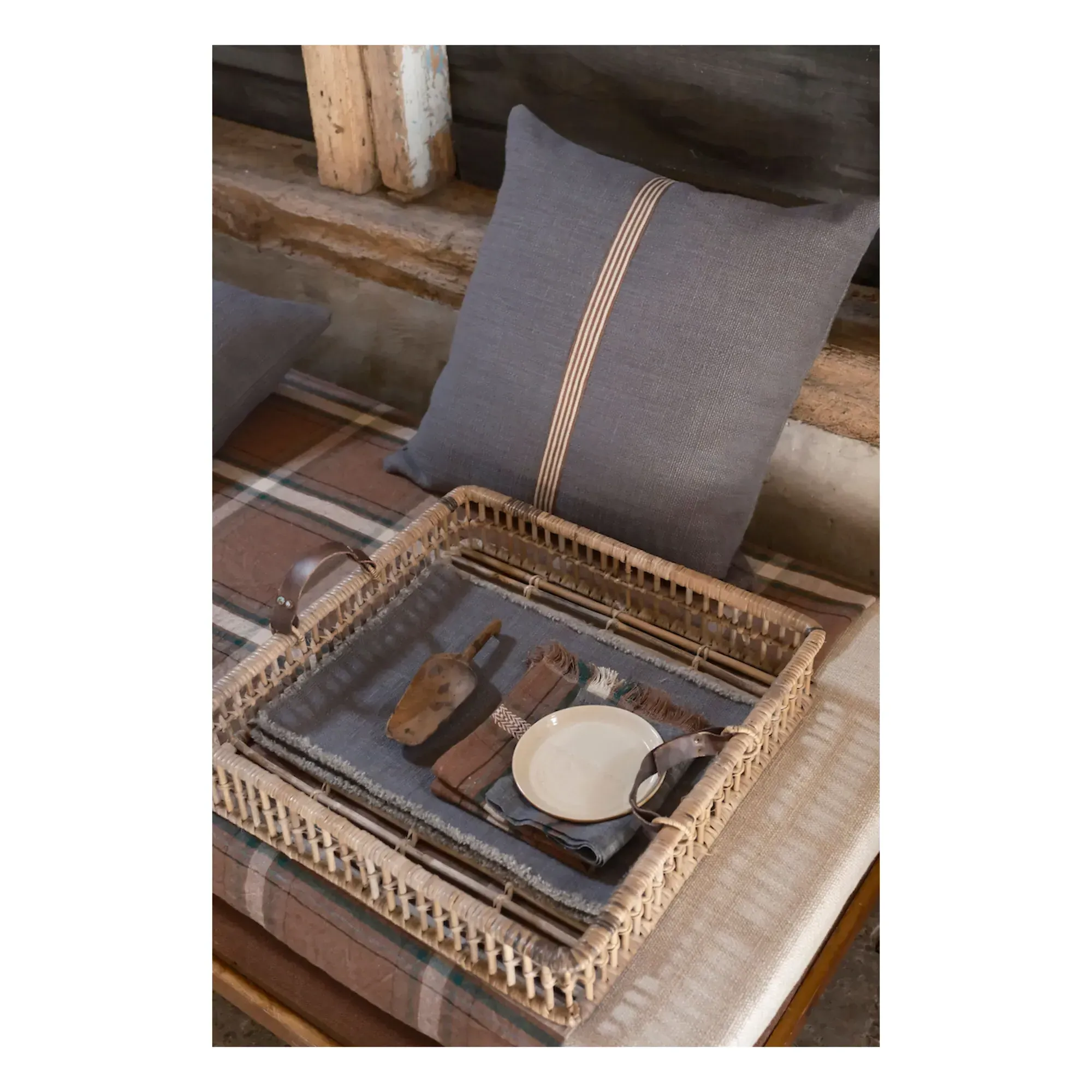 Jasper Cushion Cover - Carbon, Linen alternate view