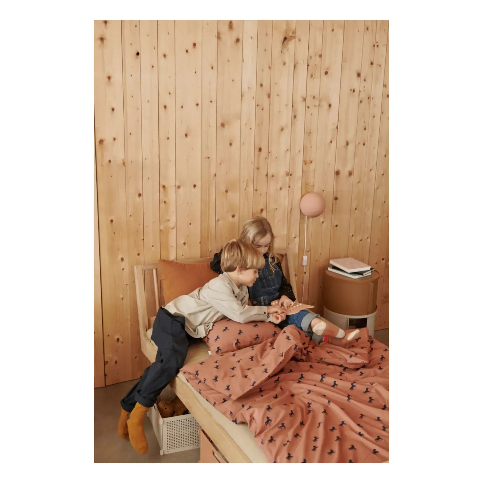 Organic Cotton Bedding Set - Horses, Dark Rosetta alternate view