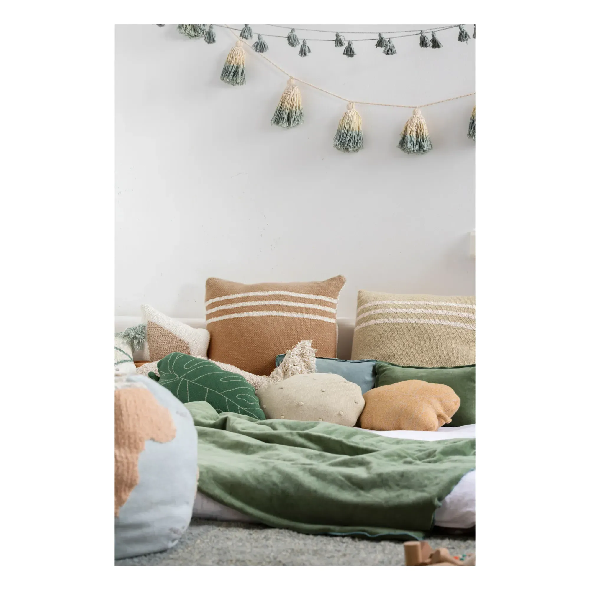 Duetto Reversible Cushion - Olive Green, Cotton alternate view
