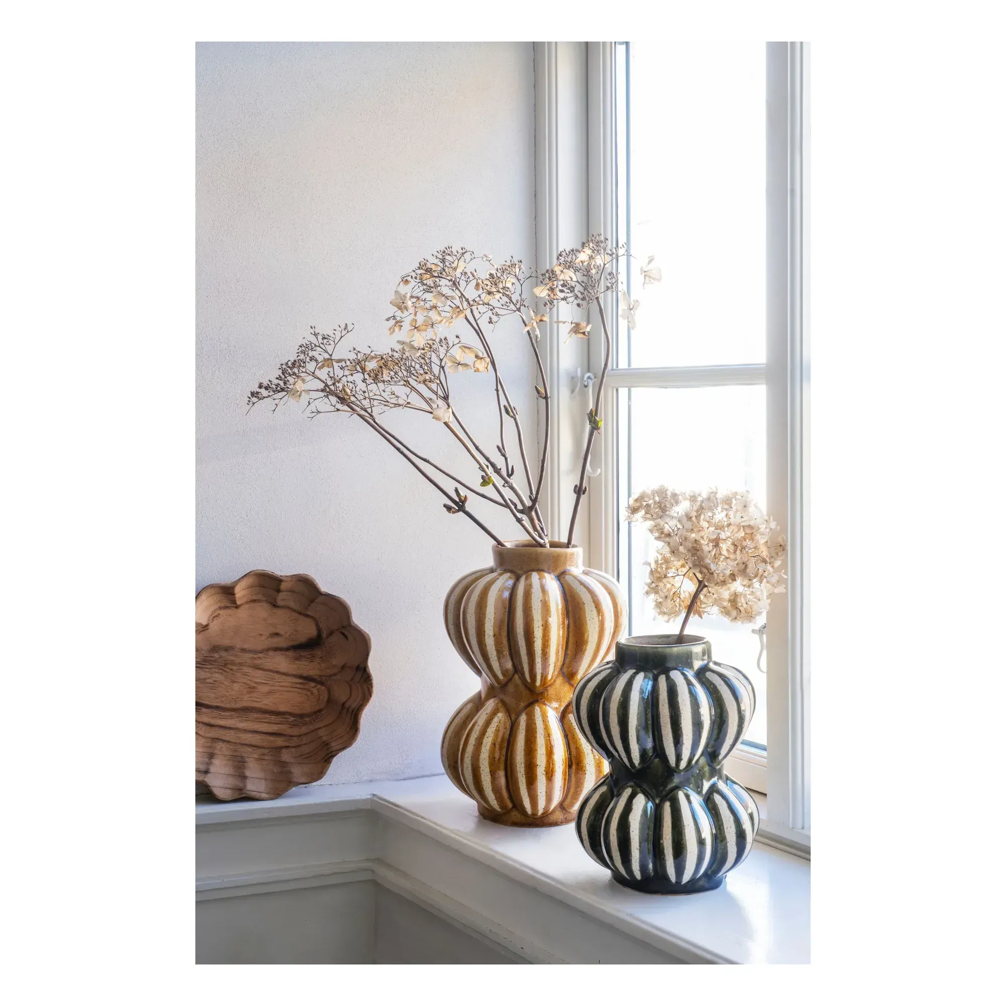 Madam Stoltz Round Wooden Tray - Light Wood, Paulownia alternate view