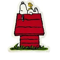 Peanuts Dog House Hand-Tufted Rug - Red, Wool alternate view