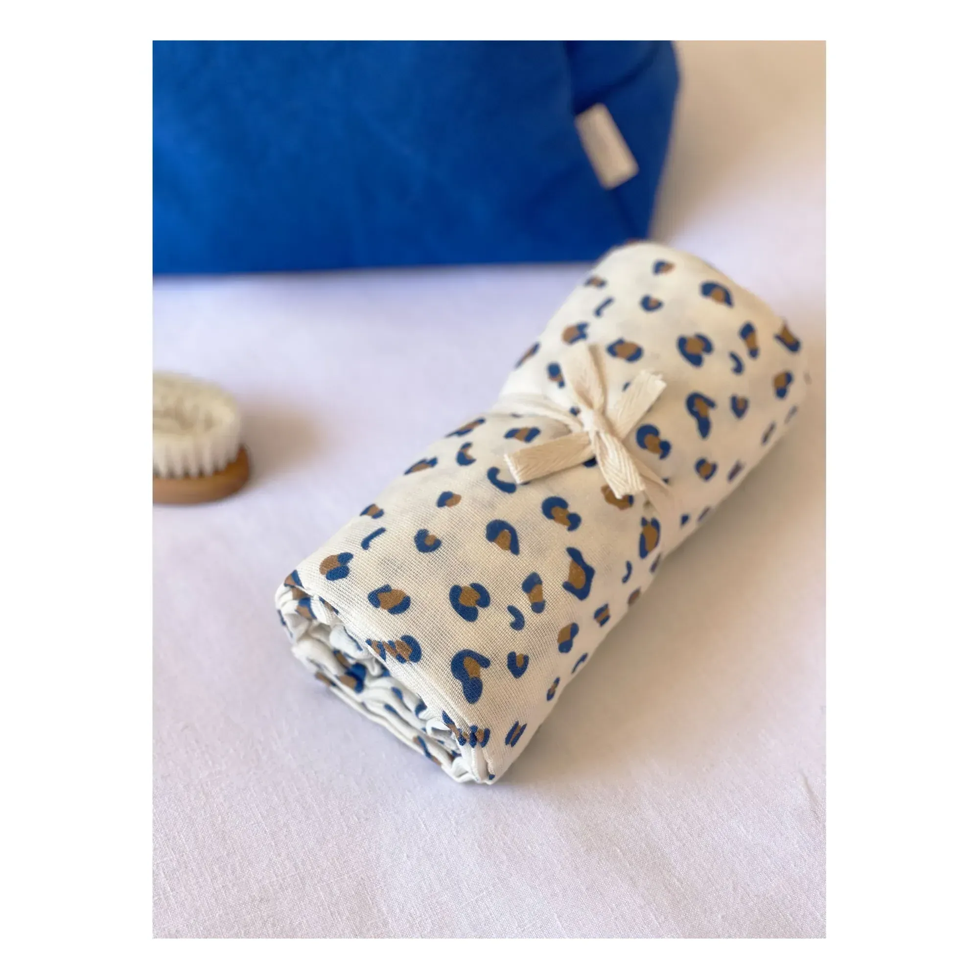 Lange Gaspard Square Muslin Cloth - White, Cotton alternate view