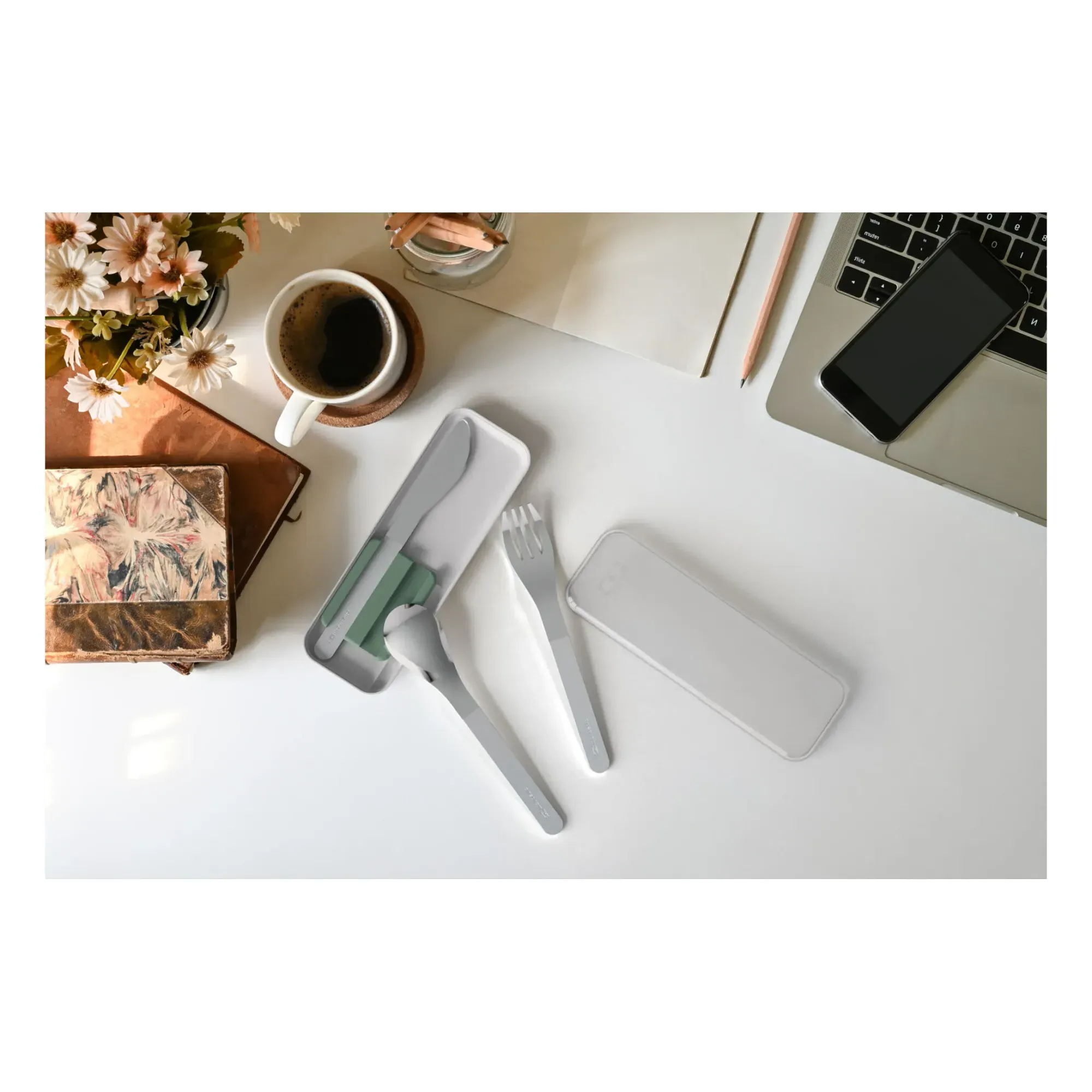 MB Slim Box Pocket Cutlery Set - Green, Stainless Steel alternate view