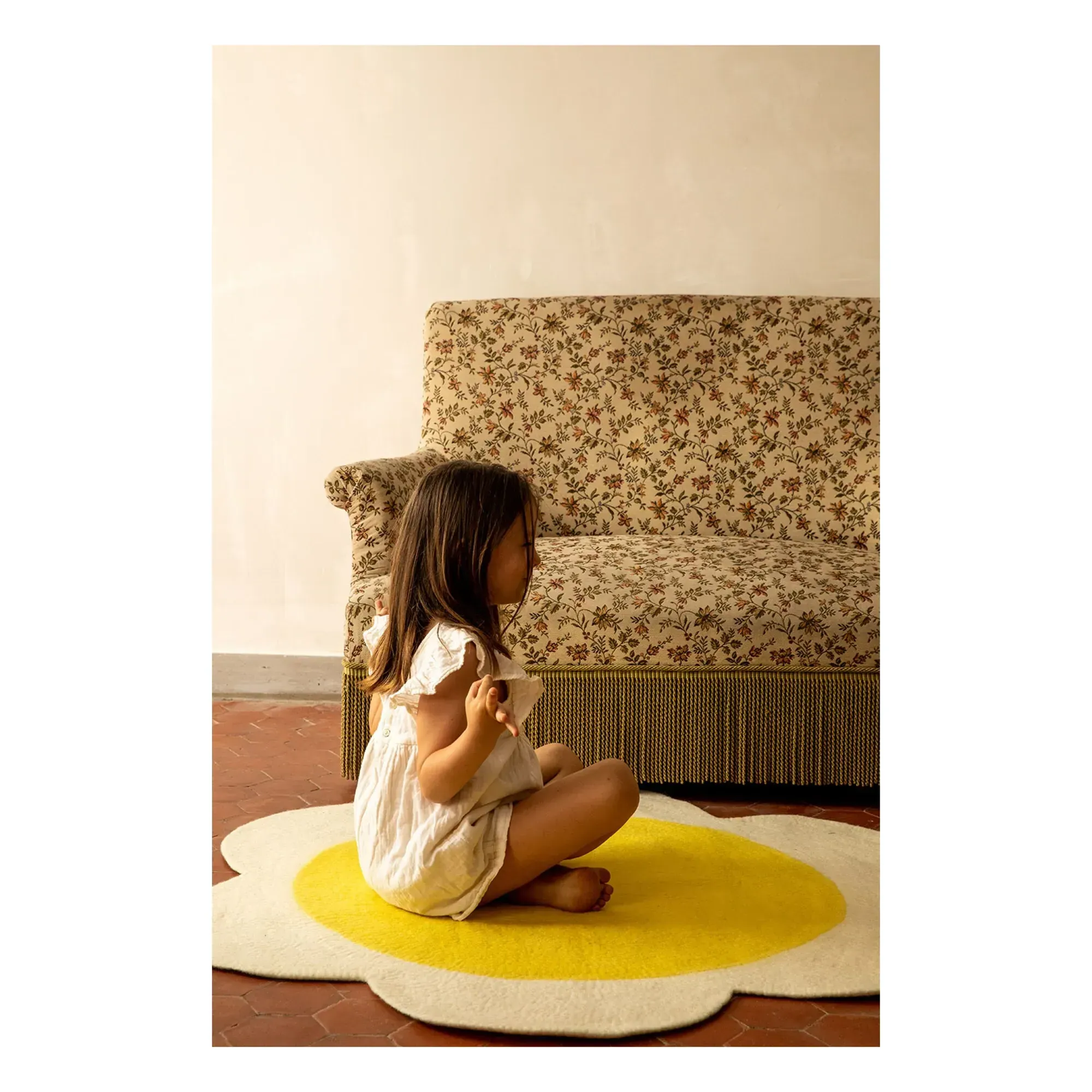 Daisy Round Felt Rug - Ecru alternate view