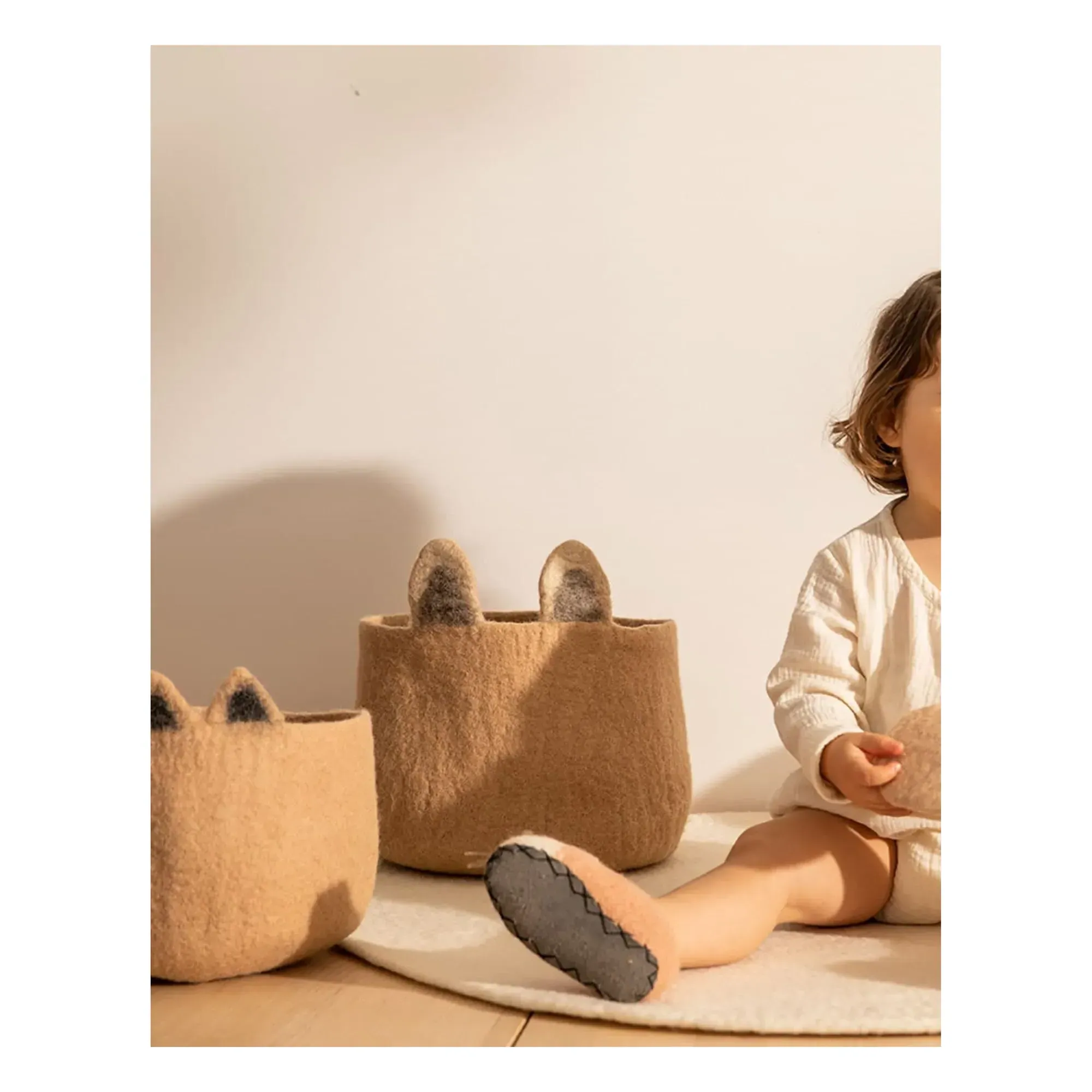 Foxy Round Felt Storage Basket - Beige alternate view