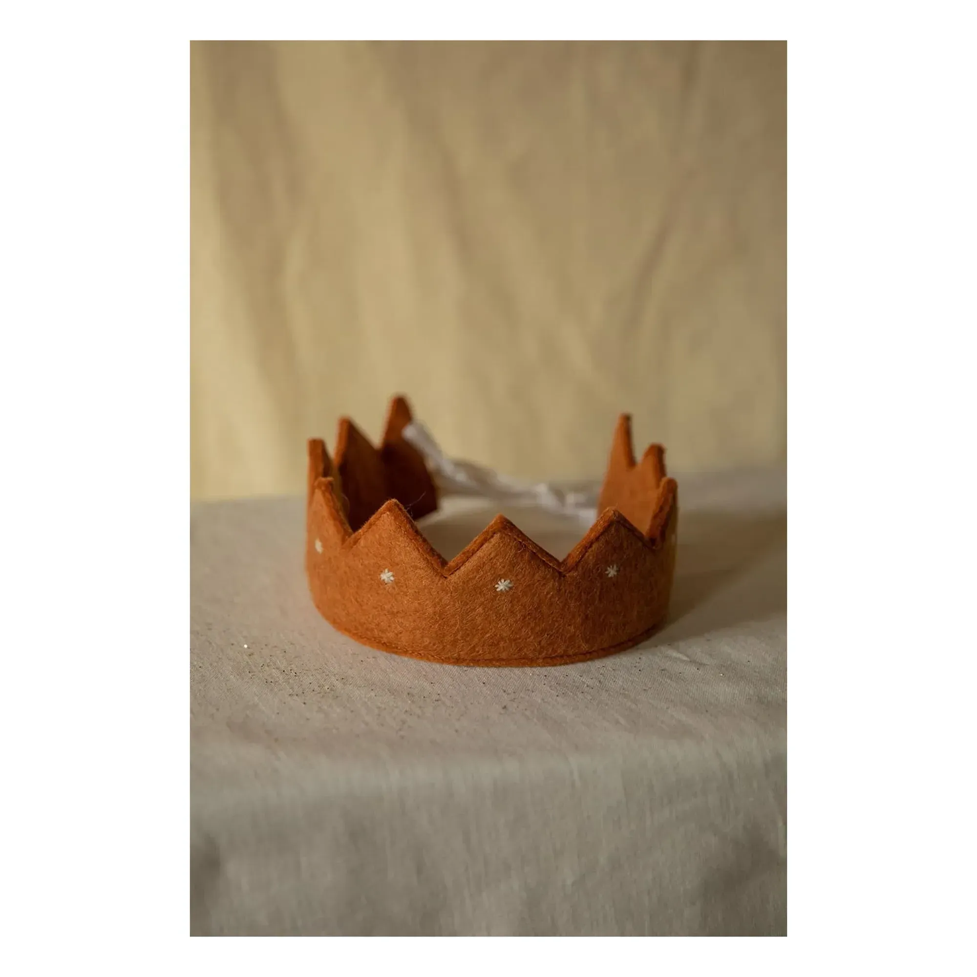 Kumari Felt Wreath - Caramel alternate view