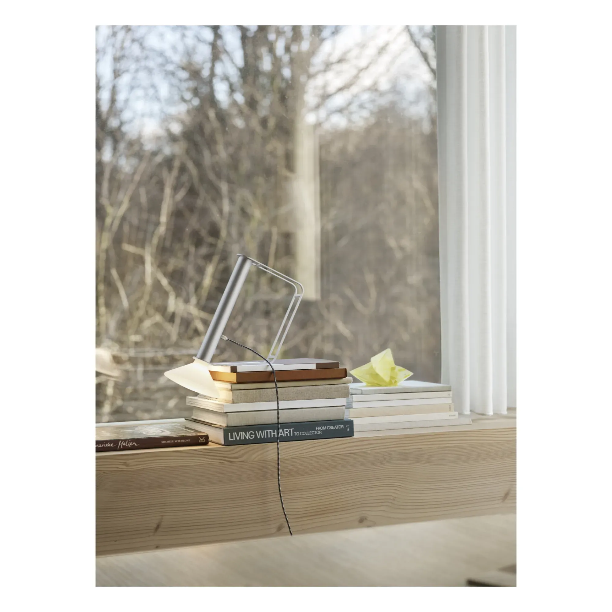 Piton Portable Battery Lamp - Aluminium alternate view
