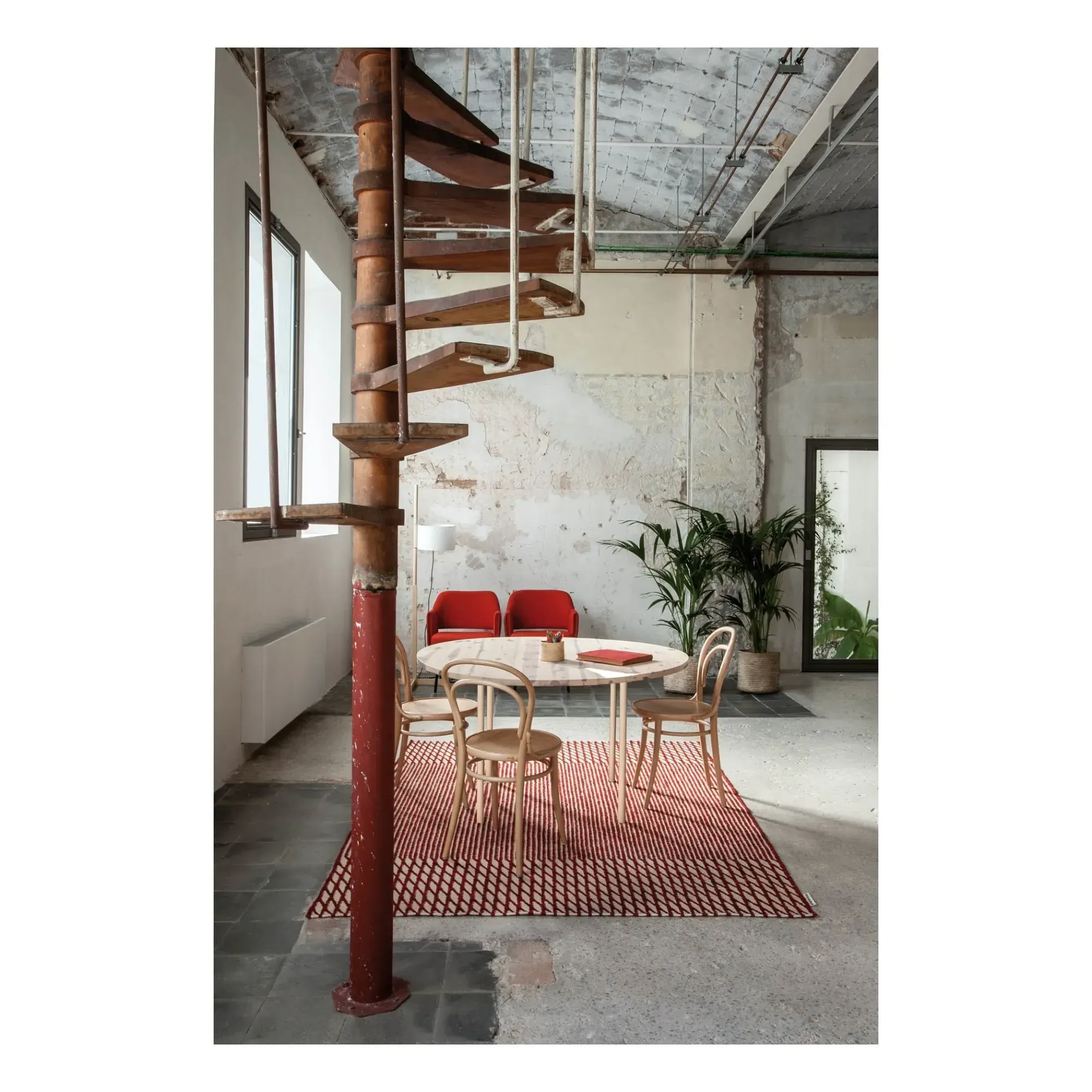 Blur Bouroullec Kilim Rug - Red, Afghan Wool alternate view