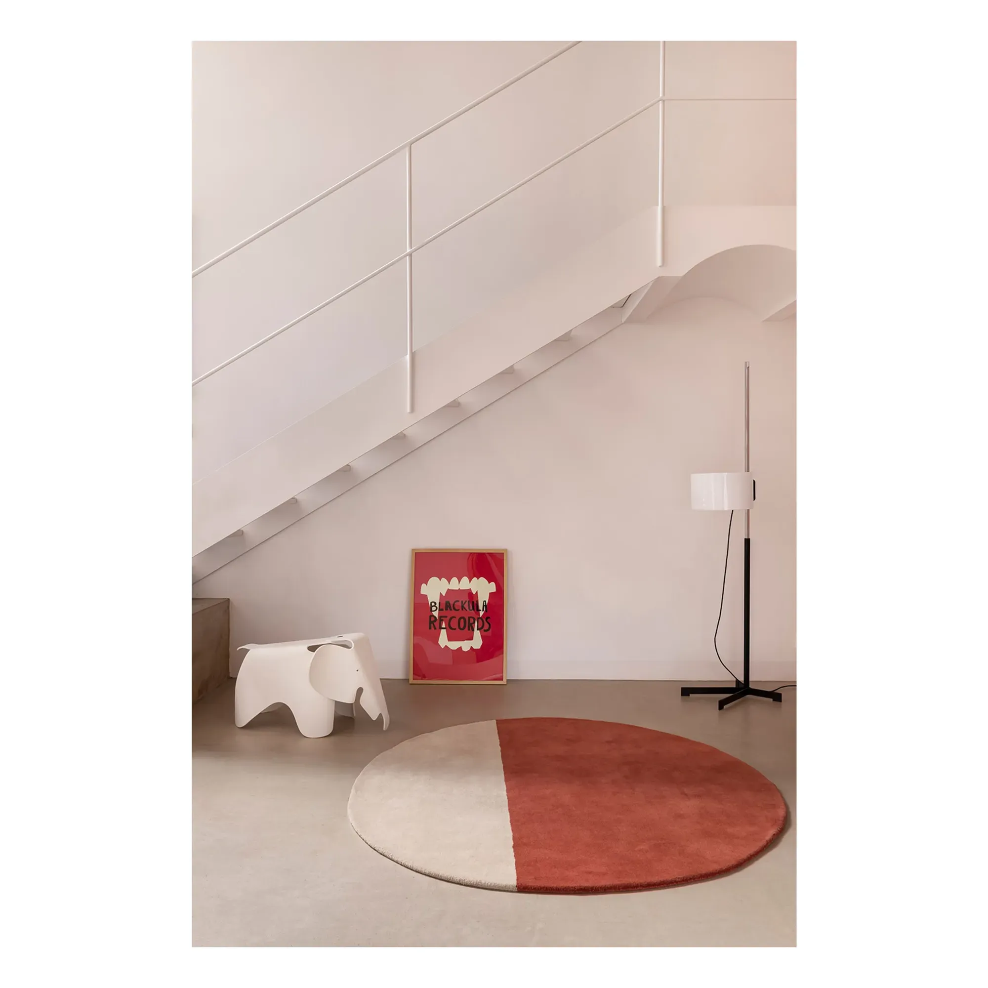 Pearls Round Wool Rug - Brick Red alternate view