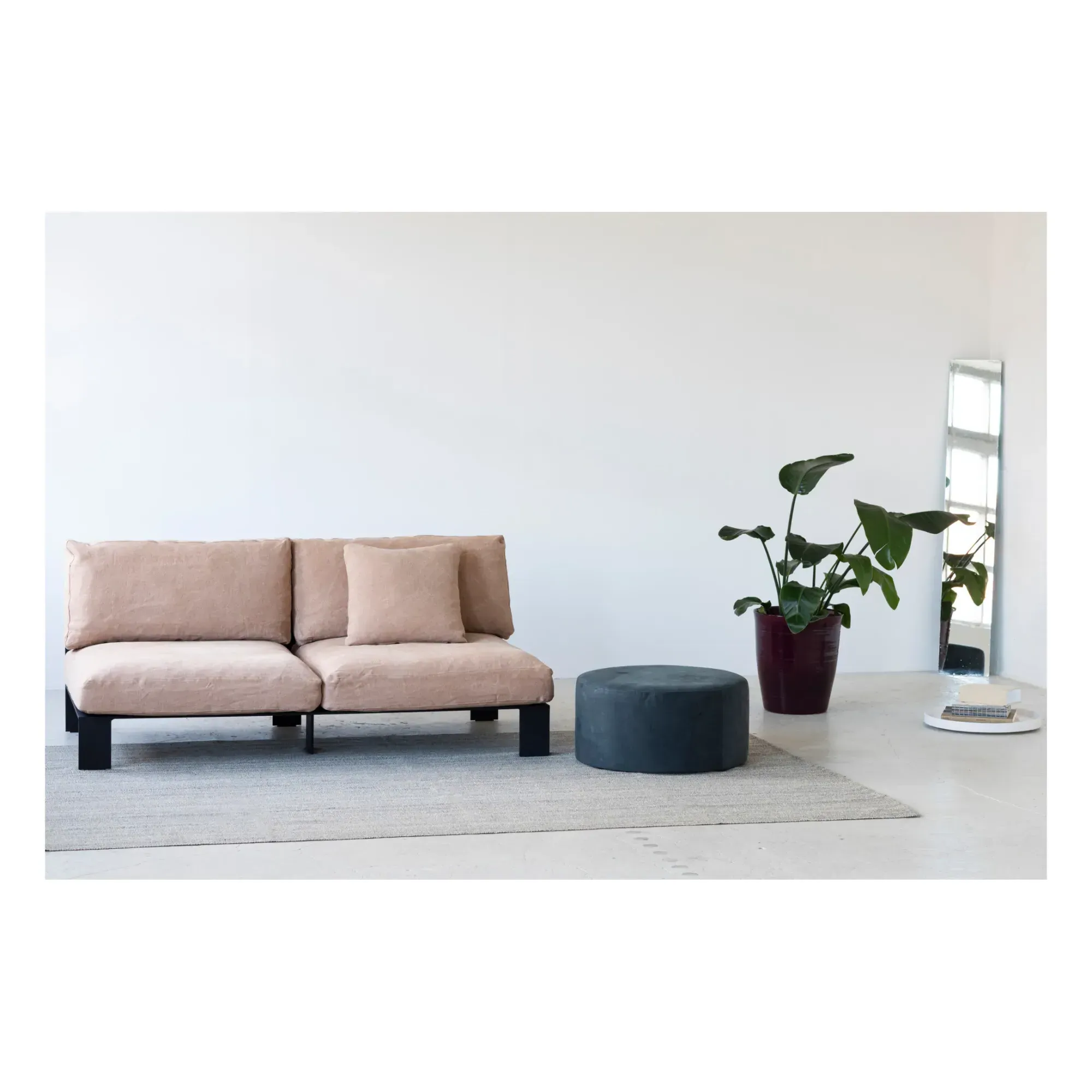 Bea Mombaers 2-Seater Sofa - Apricot, Linen alternate view