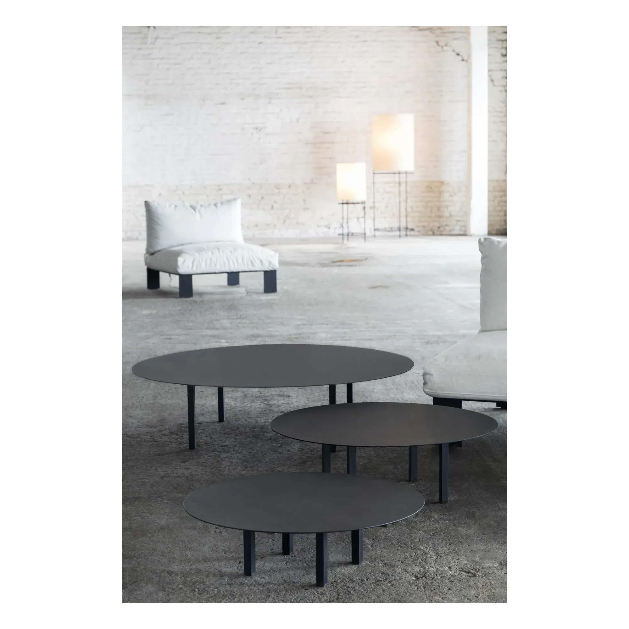 Bea Mombaers Round Coffee Table - Black, Metal alternate view