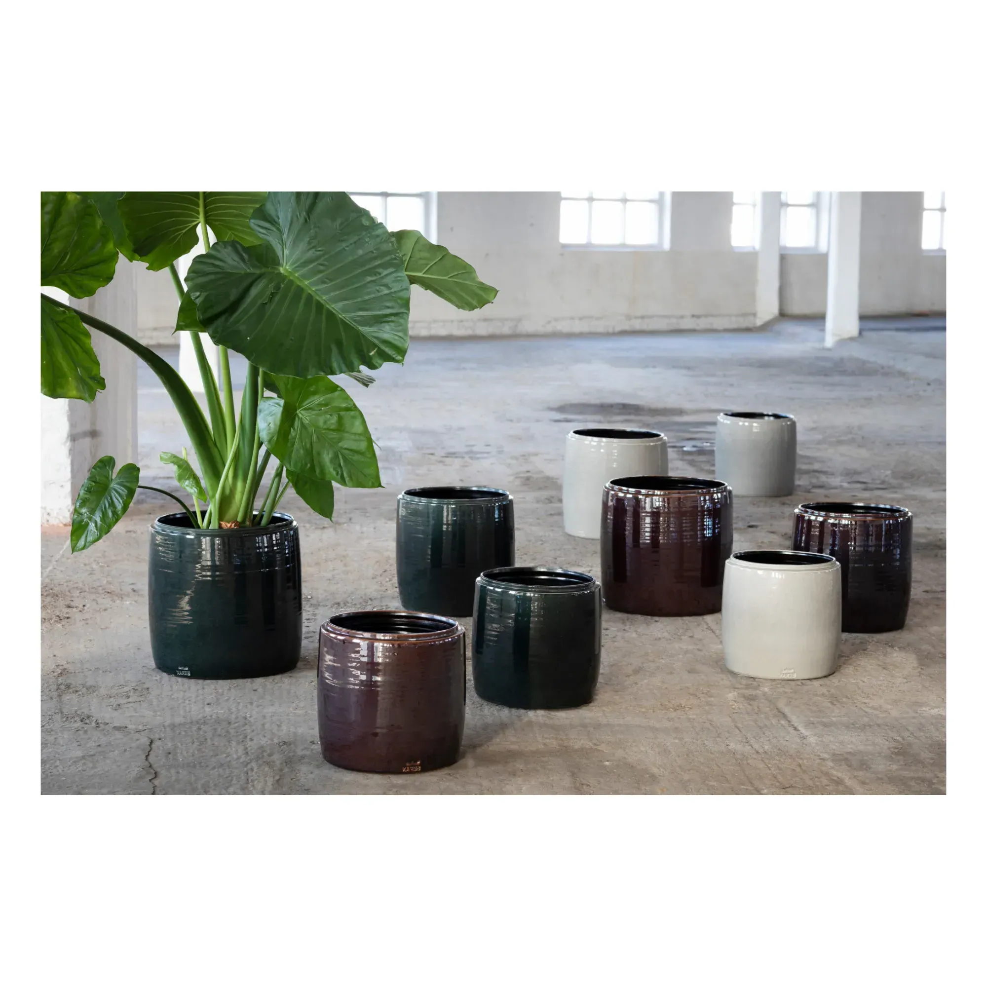 Ceramic Pot Cover - Brown alternate view