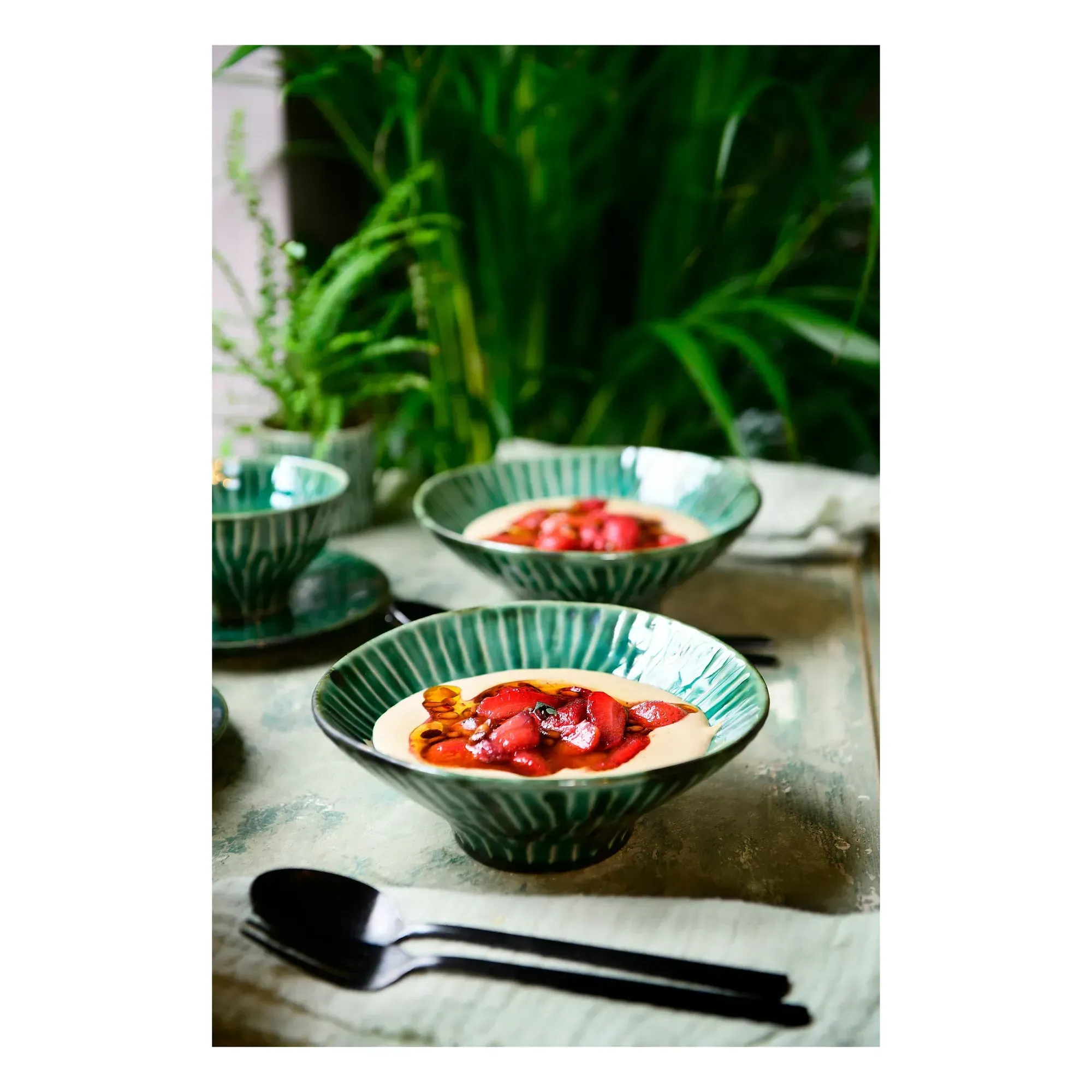 Pascale Naessens Verde Lanza Plates Set of 2 - Green, Stoneware alternate view