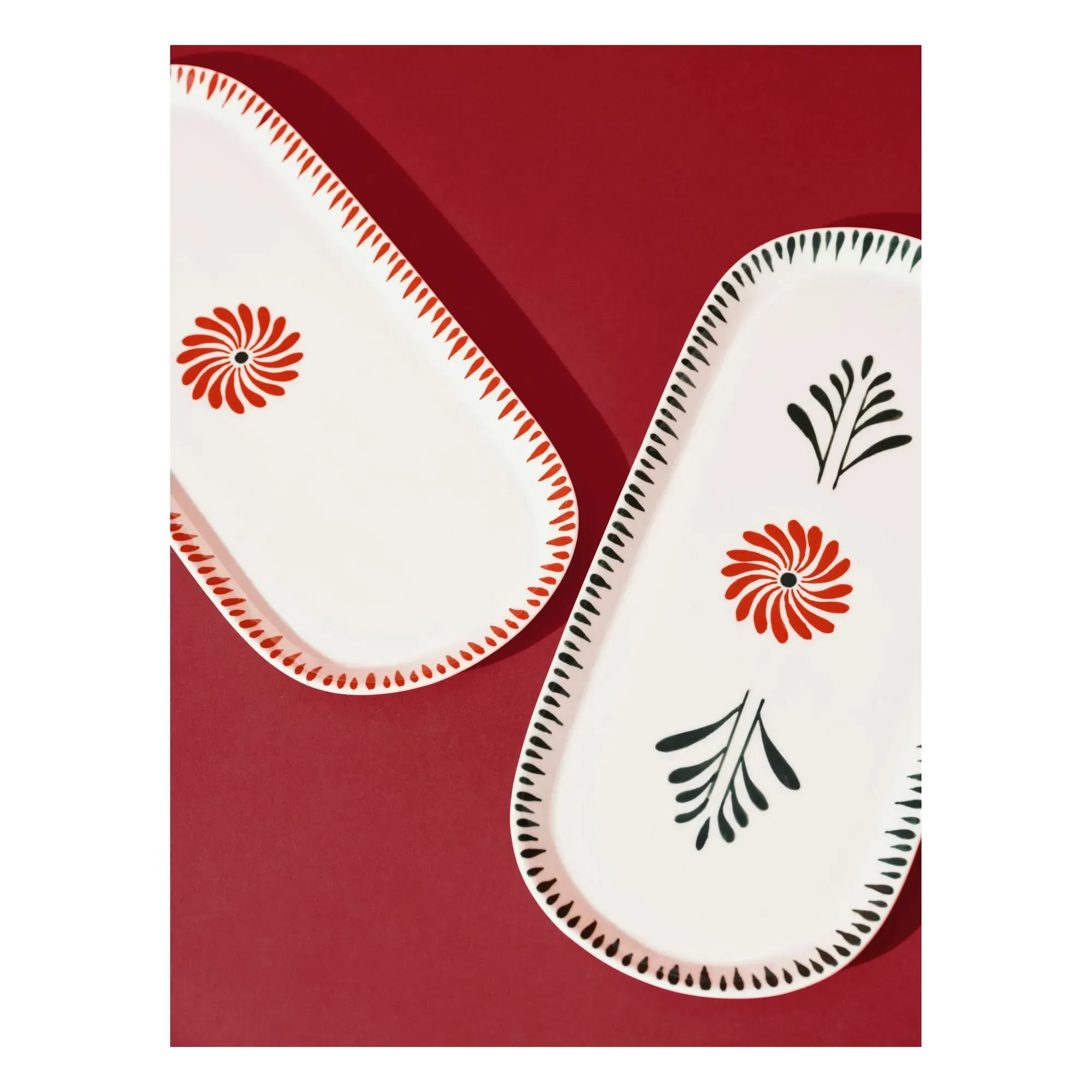 Waww La Table Baazar Oval Platter Set of 2 - Red, Stoneware alternate view