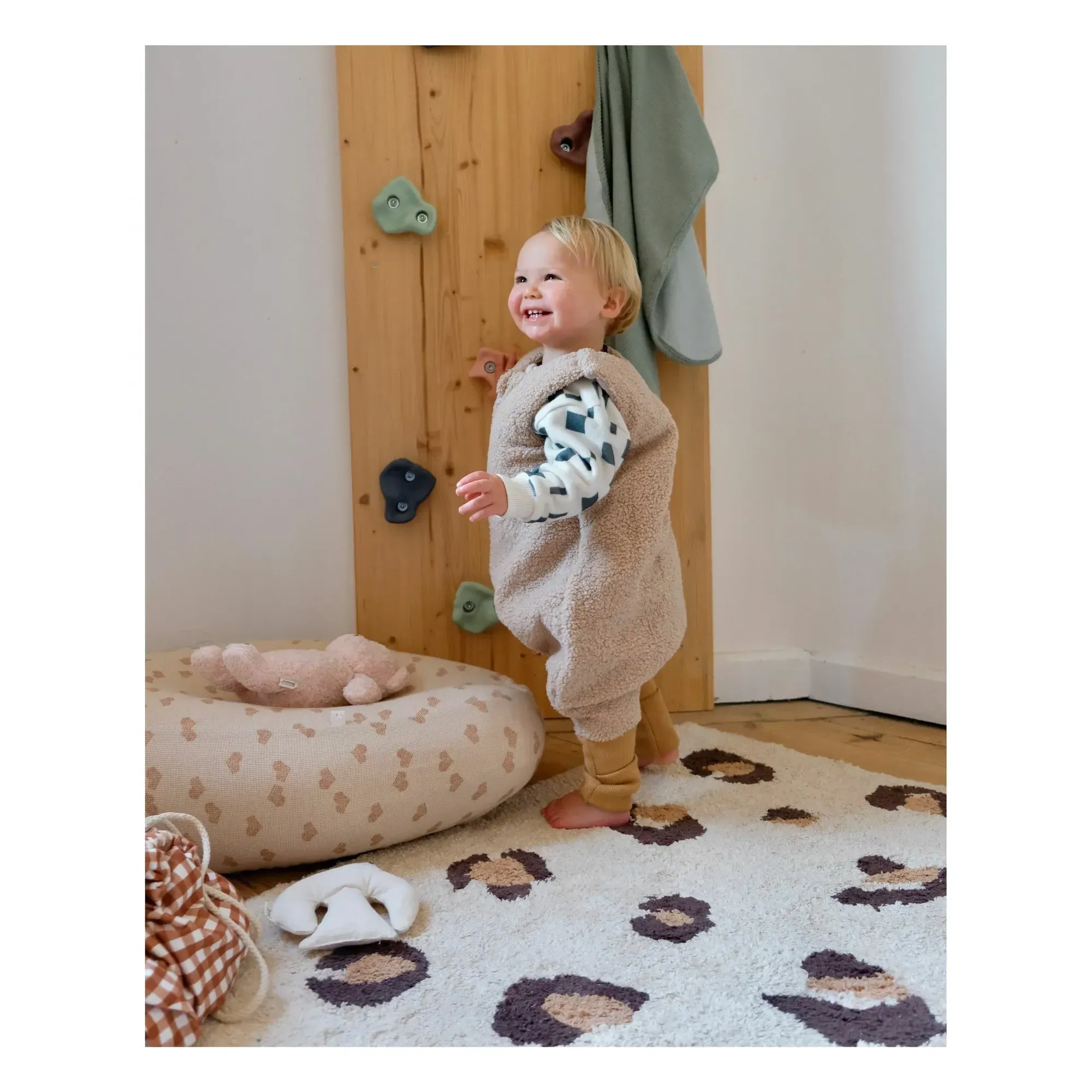 Teddy Organic Cotton Footed Sleeping Bag - Sand alternate view