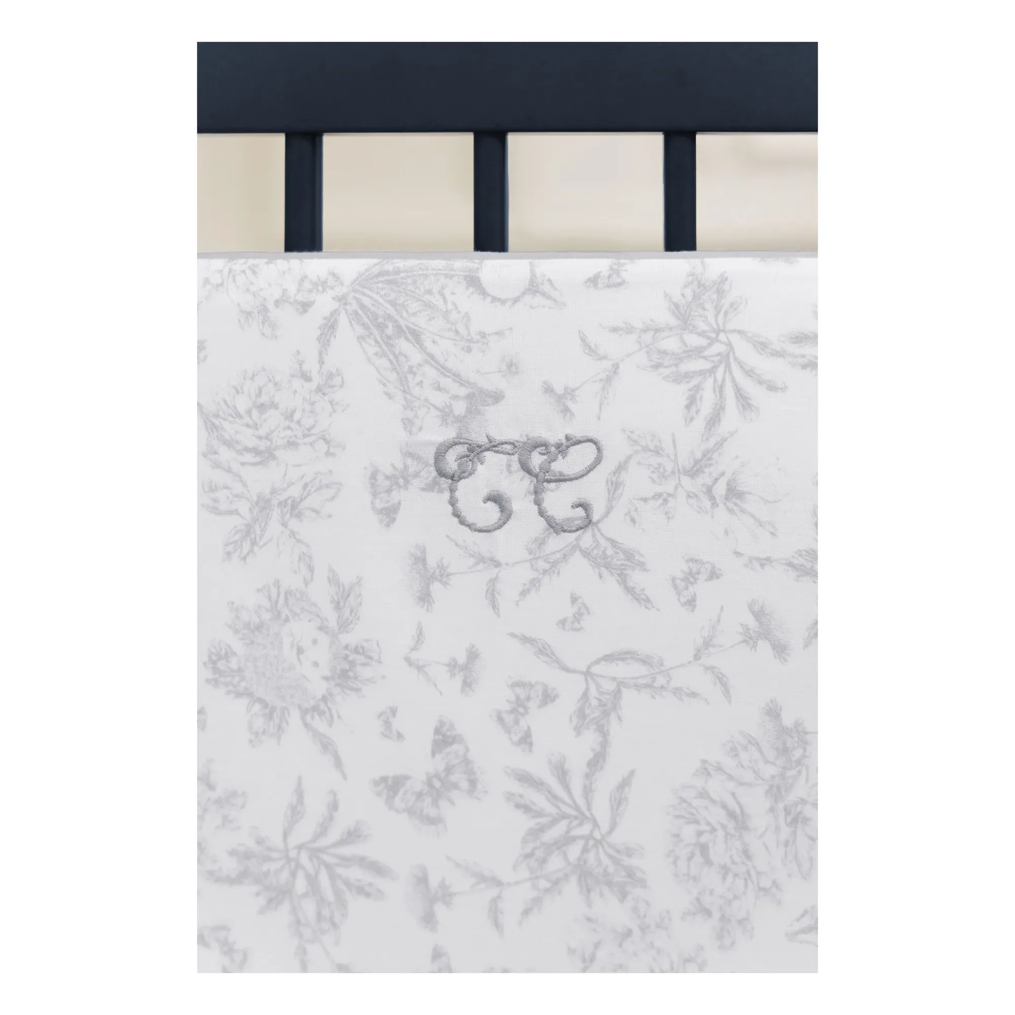 Toile de Jouy Reversible Cot Bumper - Grey, Cotton alternate view