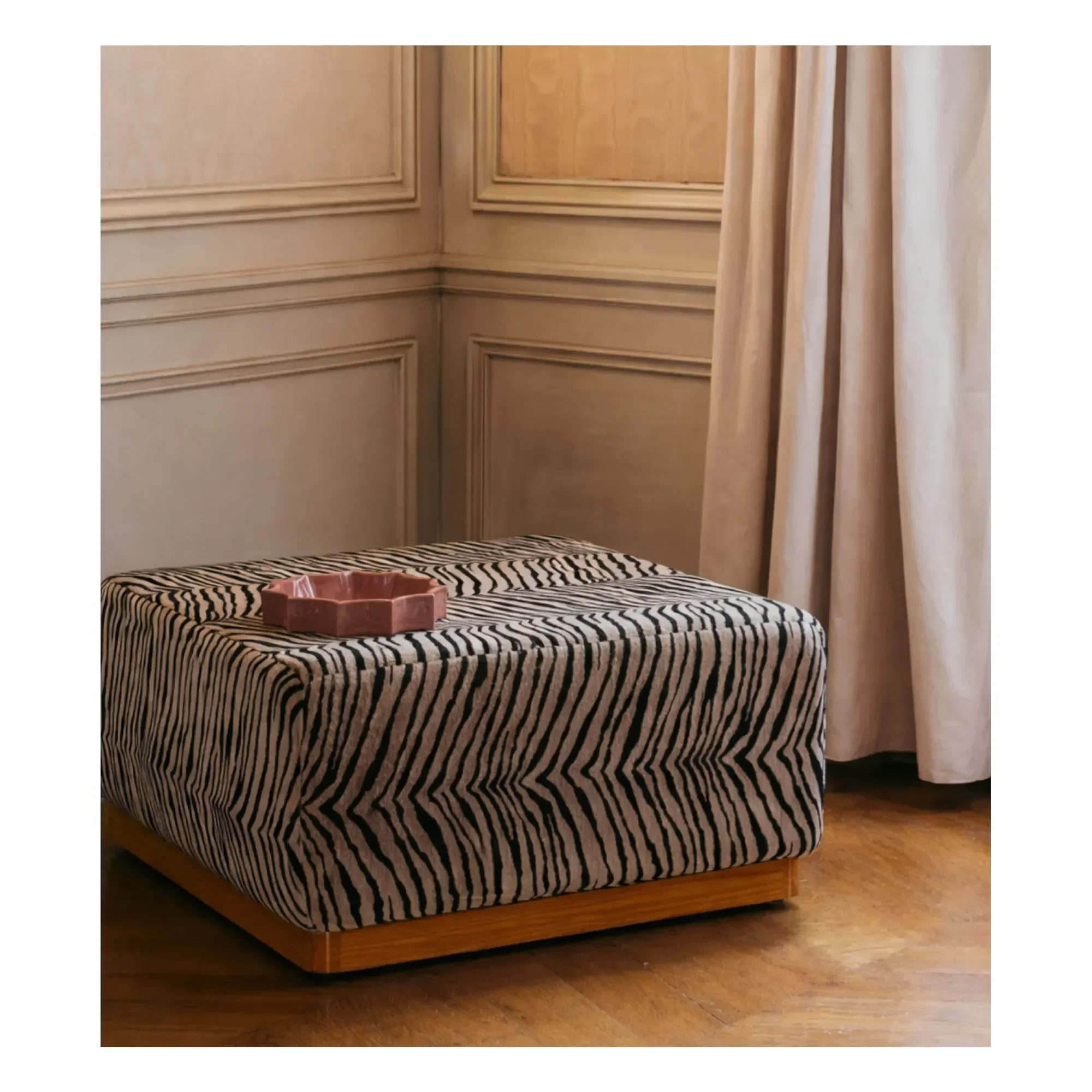 Rotondo Round Pouffe - Tiger, Jacquard Velvet alternate view