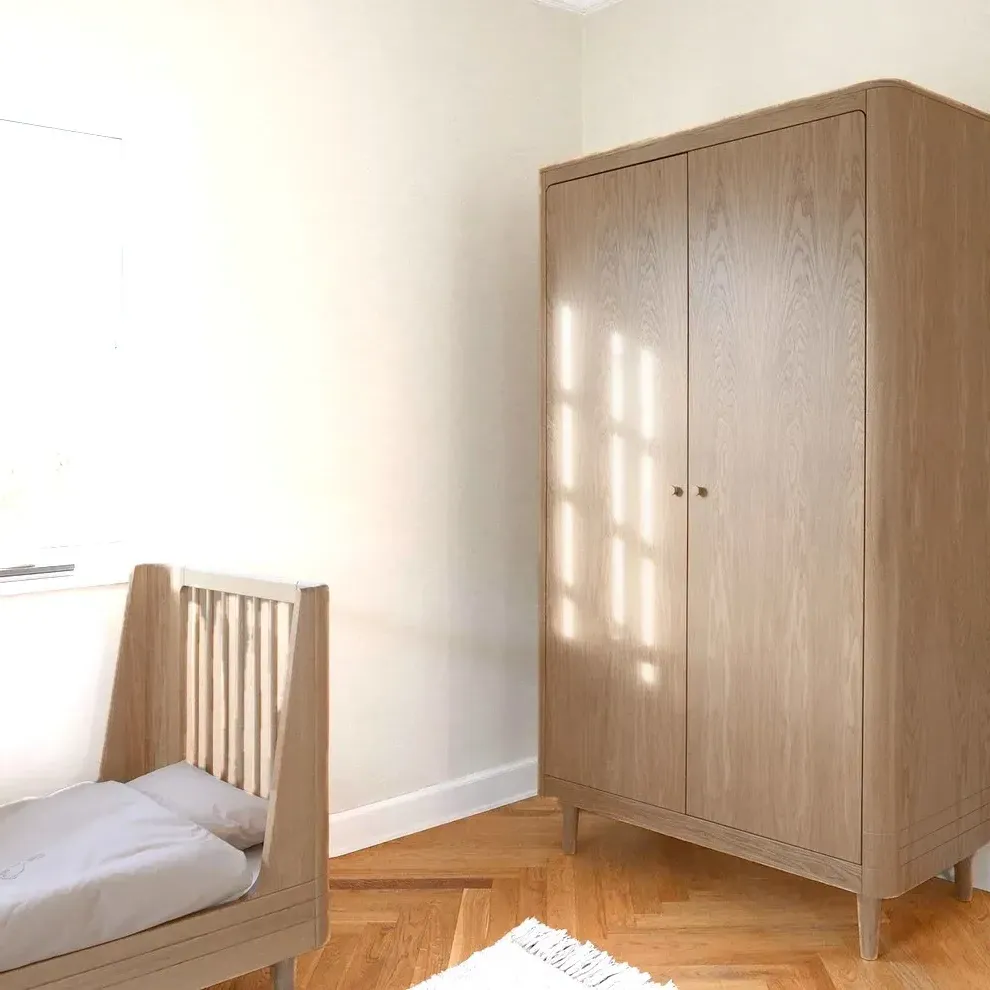 Oak Cabinet - Oak alternate view