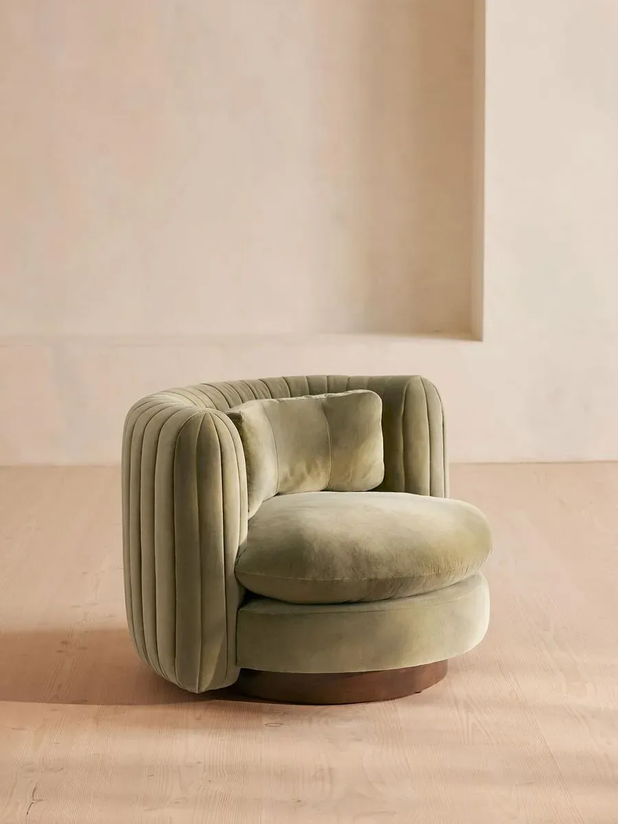 vivienne-armchair-velvet-lichen image