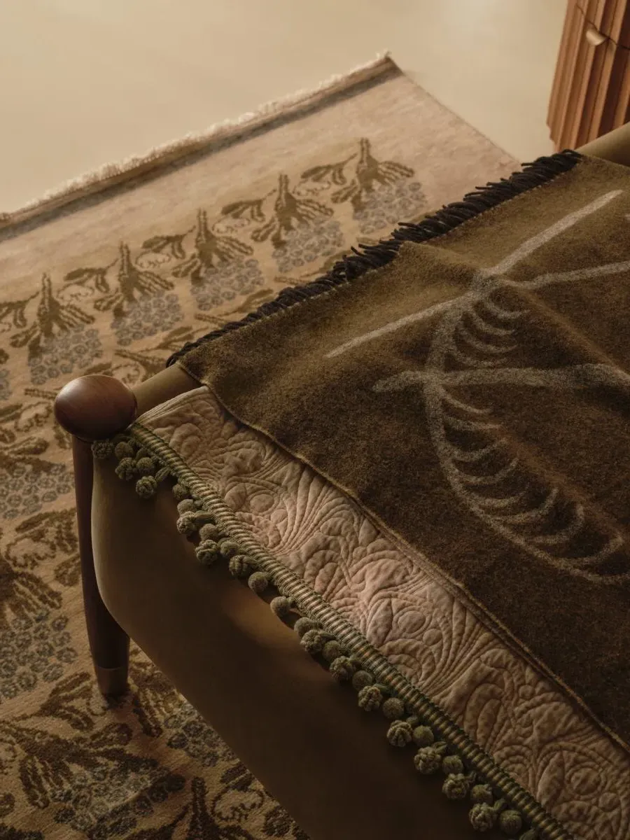 Elizabeth Throw with Fringe - Green, Wool product