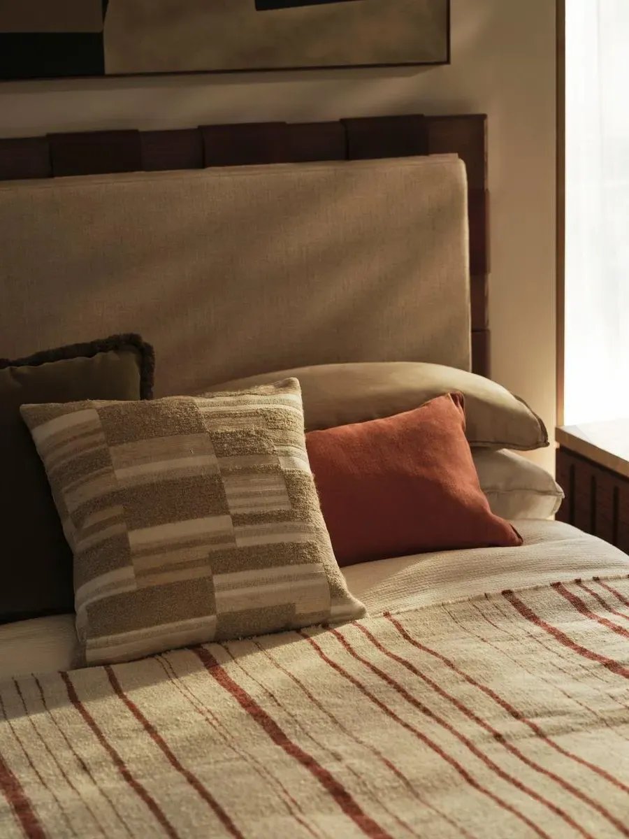 Kimble Cushion - Neutral, Sherpa product