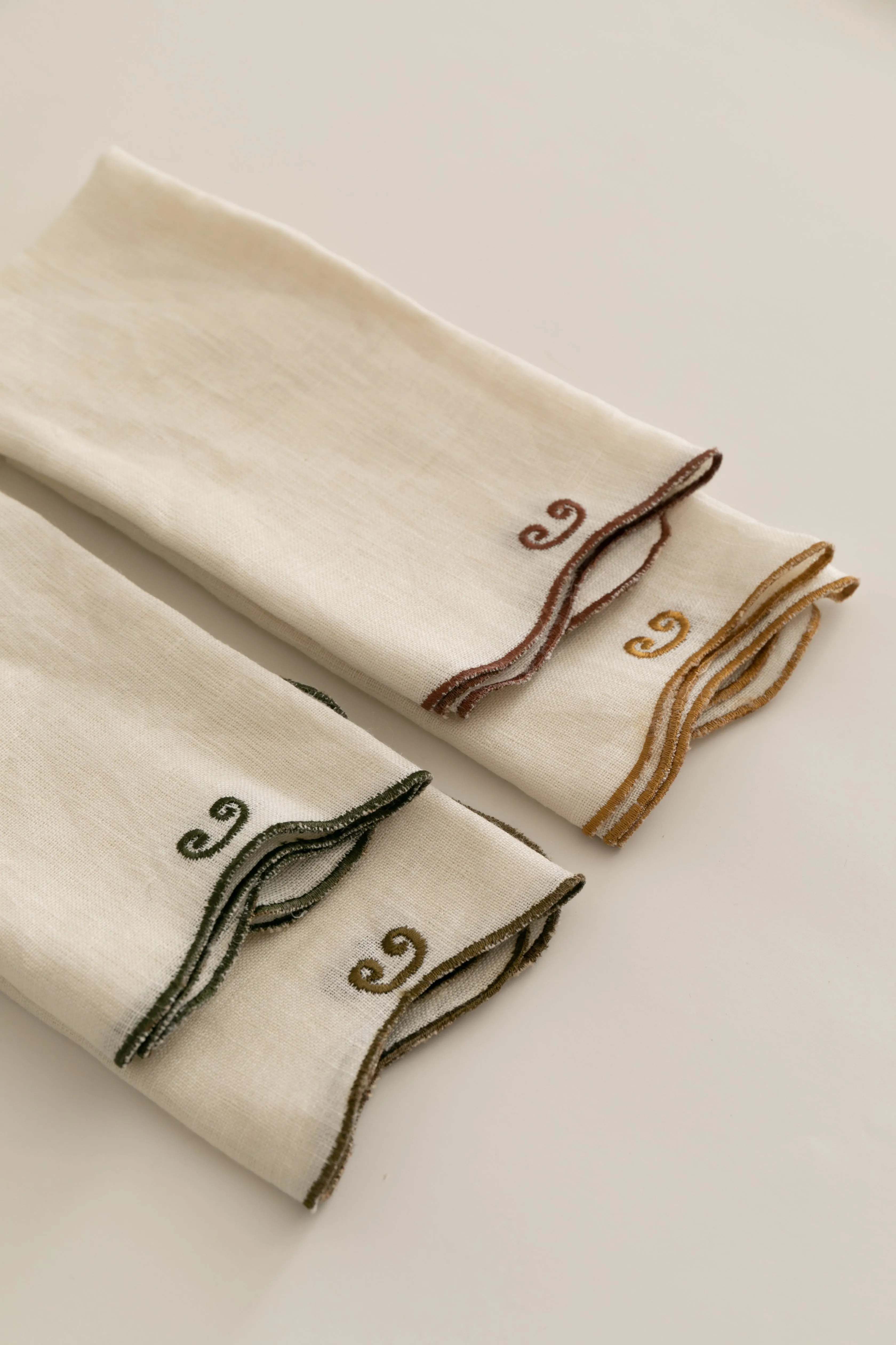 Twist Linen Napkins Set of 4 - Mixed Colors product