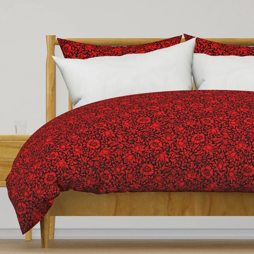 1879 Mallow By William Duvet Cover - Red product