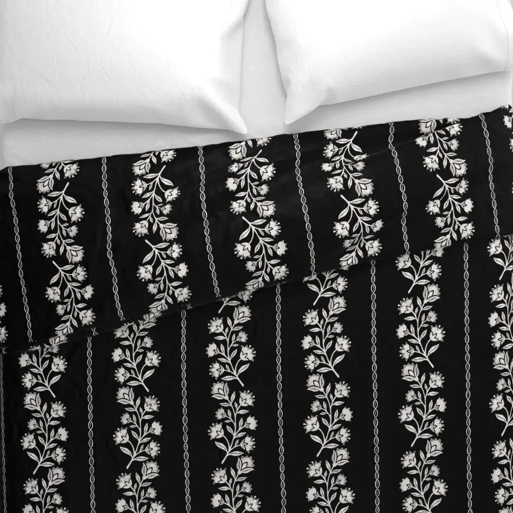 Alexia Buti Style Vertical Duvet Cover - White alternate view